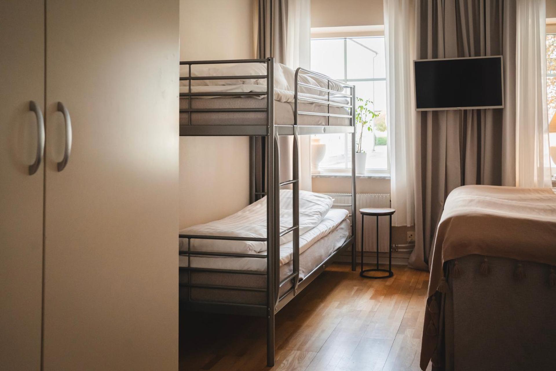 Quadruple Room - Photo 5
