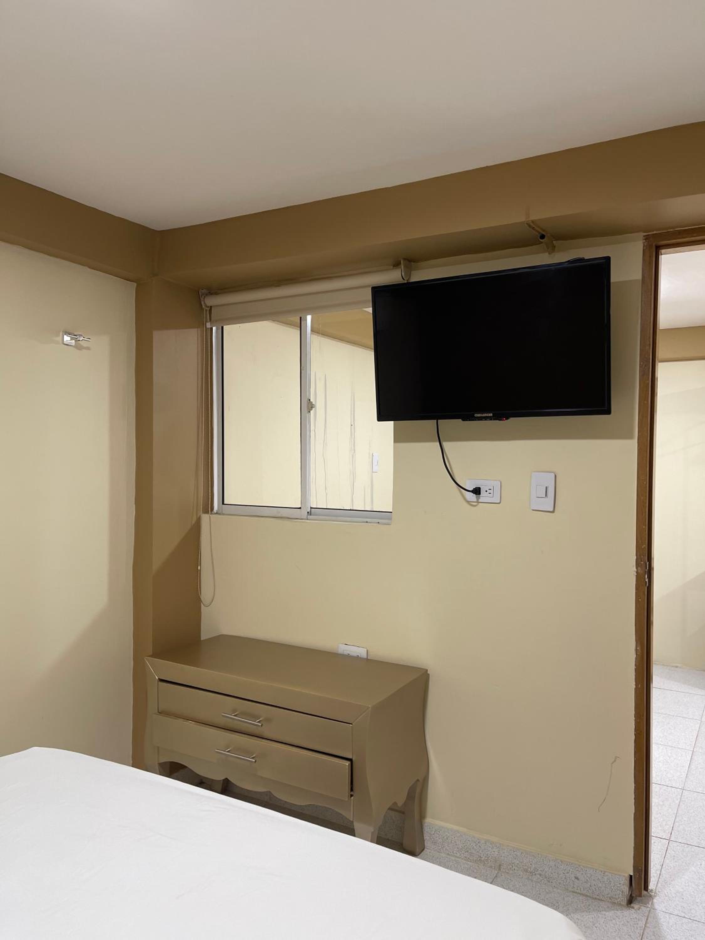 One-Bedroom House photo 1