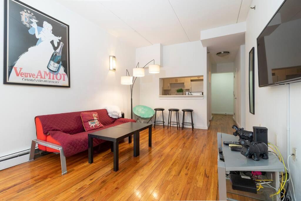 Two-Bedroom Apartment photo 3