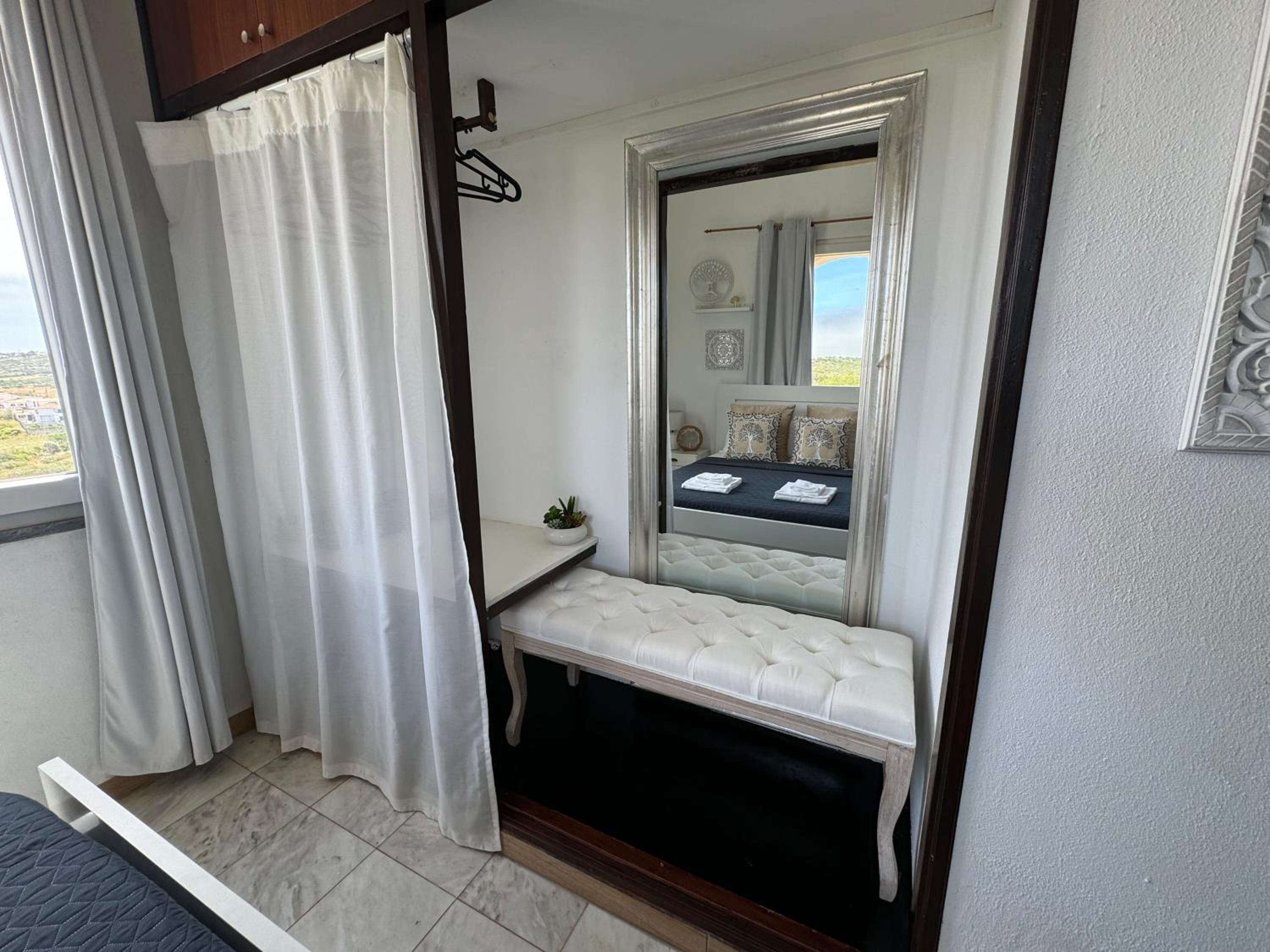Deluxe Double Room With Shower photo 3