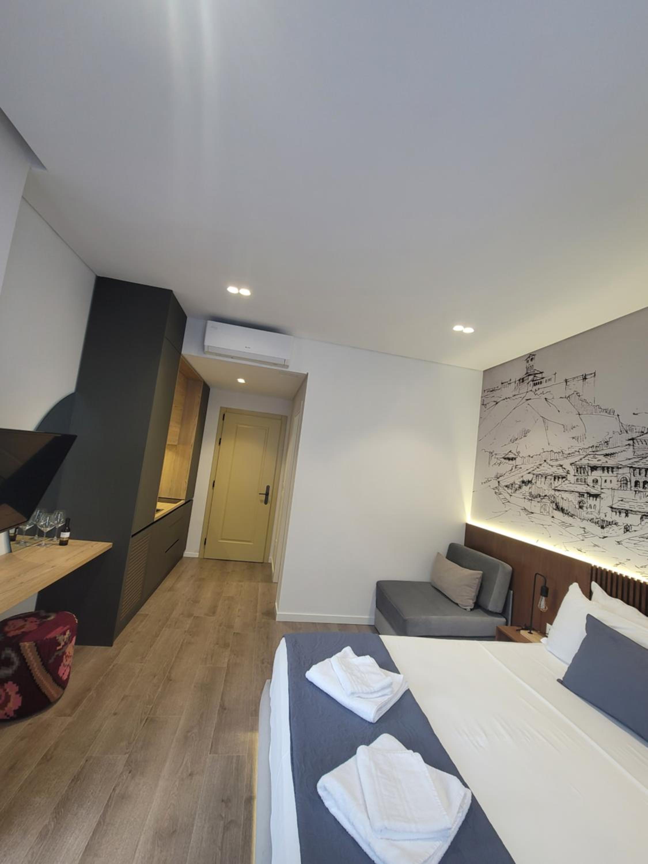 Studio Apartment