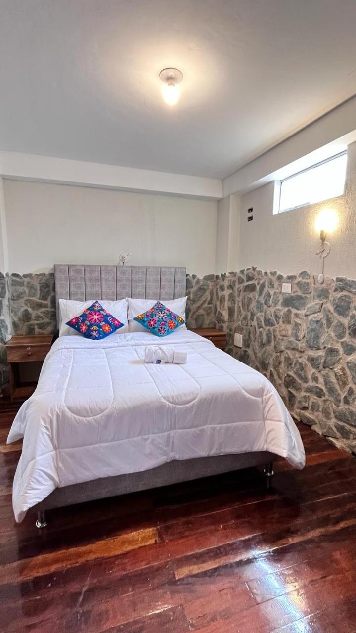 Deluxe Double Room (1 adult + 1 child)