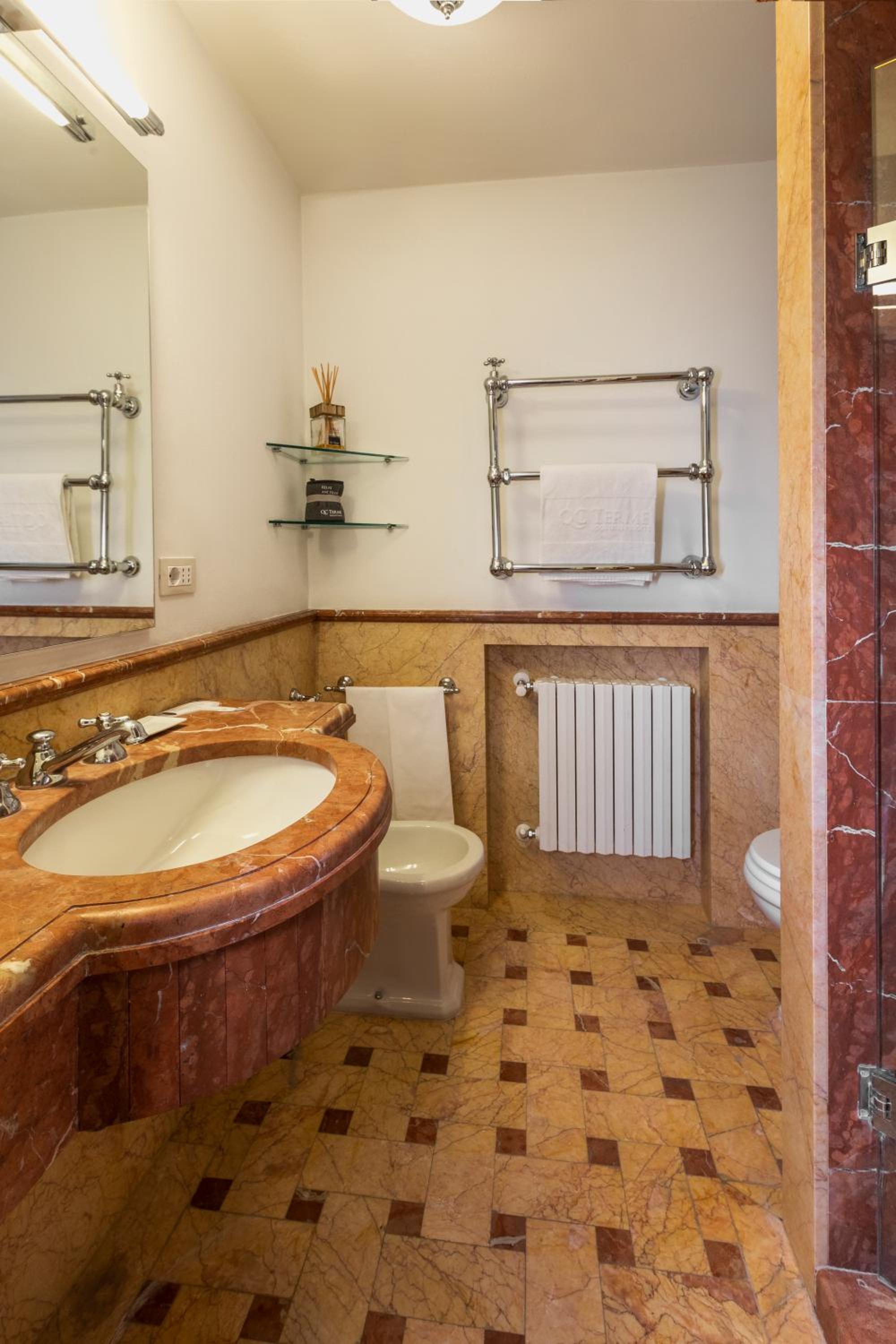 Business Single Room with Shower and Spa Package photo 2
