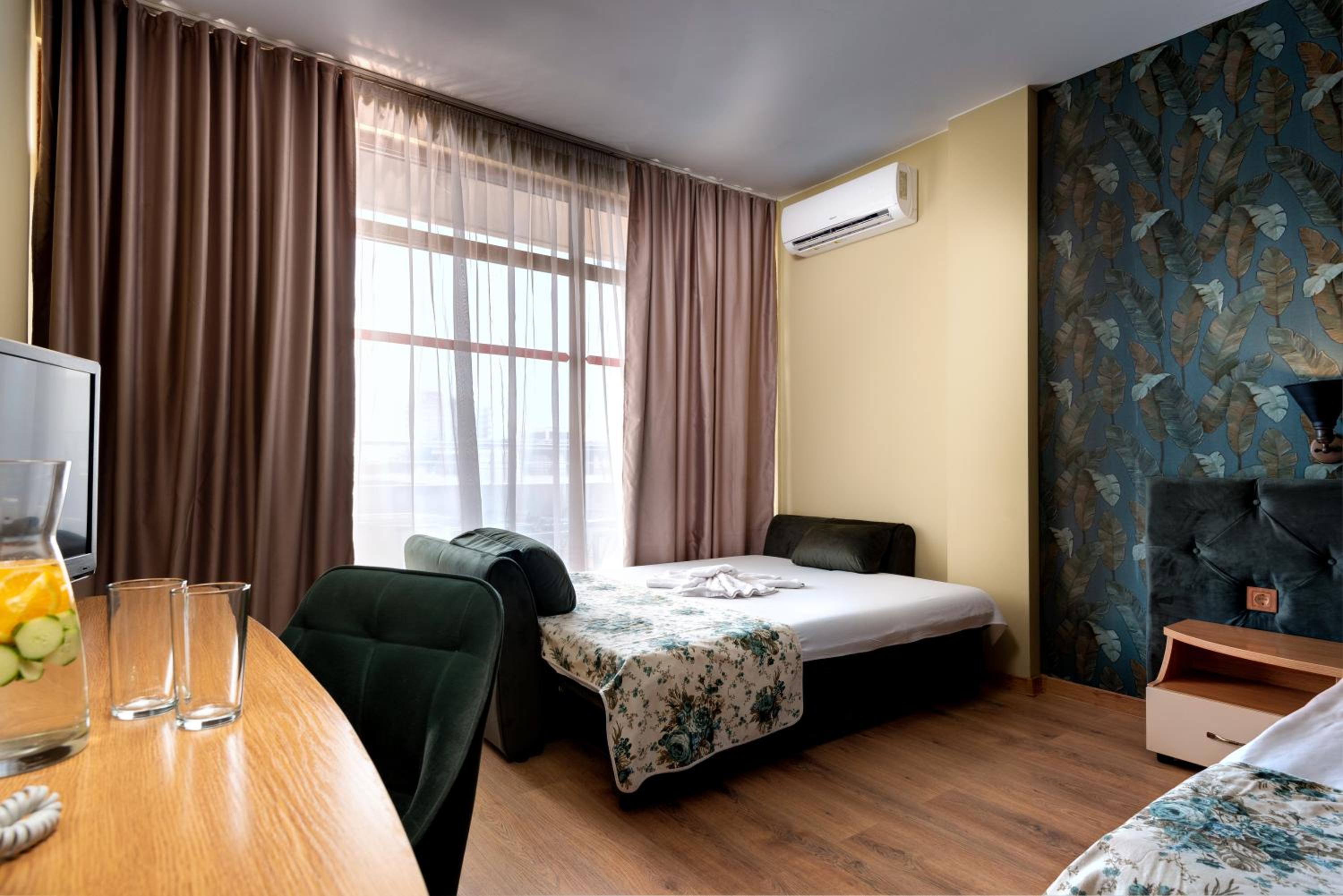 Triple Room - Photo 11