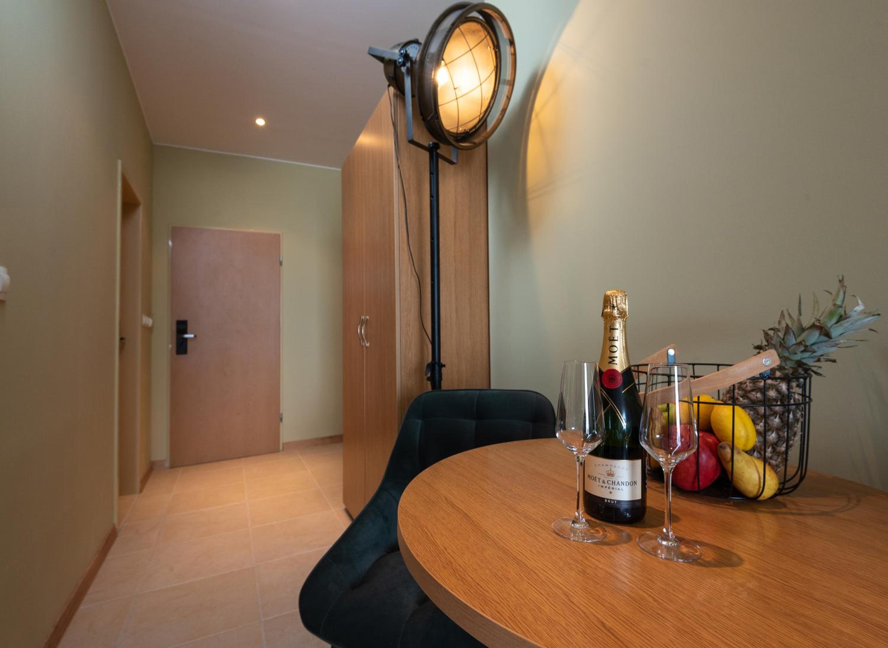 Triple Room - Photo 6