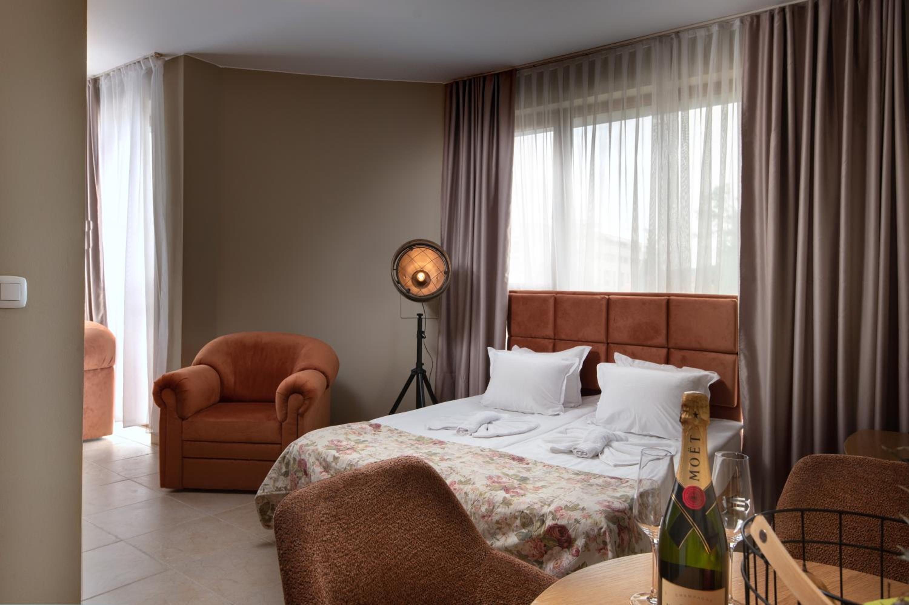 Junior Suite - Photo 2