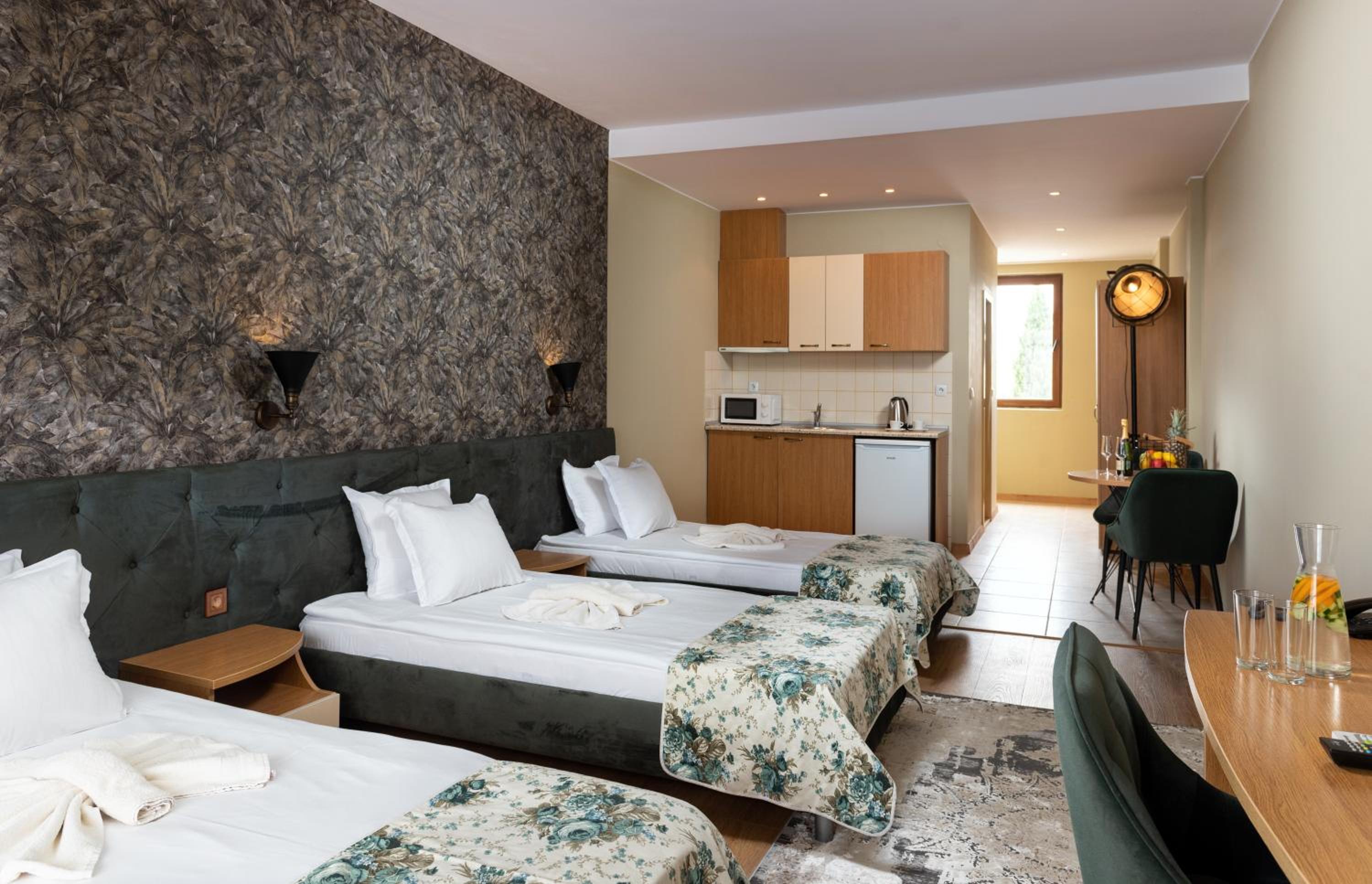 Triple Room - Photo 15