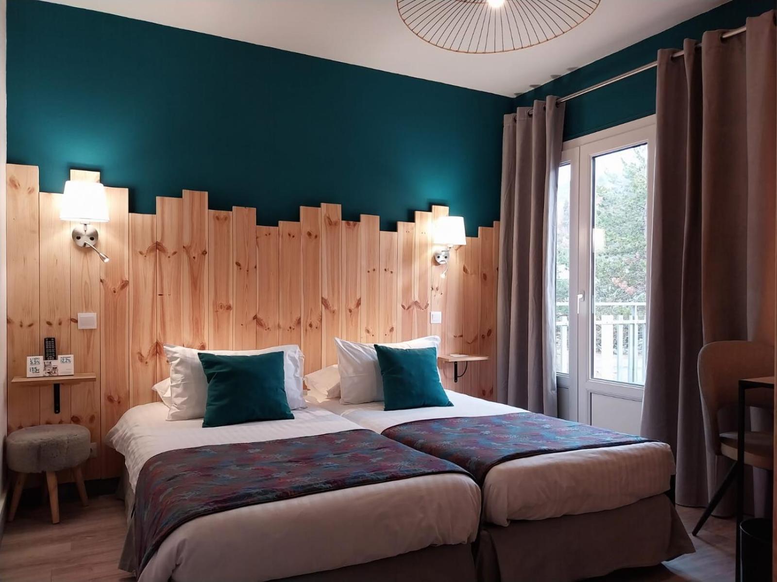 Standard Twin Room photo 2