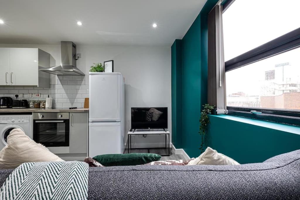 One-Bedroom Apartment photo 3
