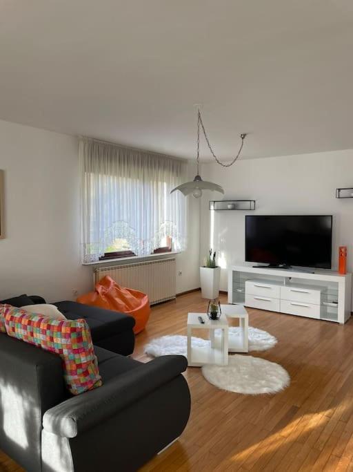 Three-Bedroom House photo 2