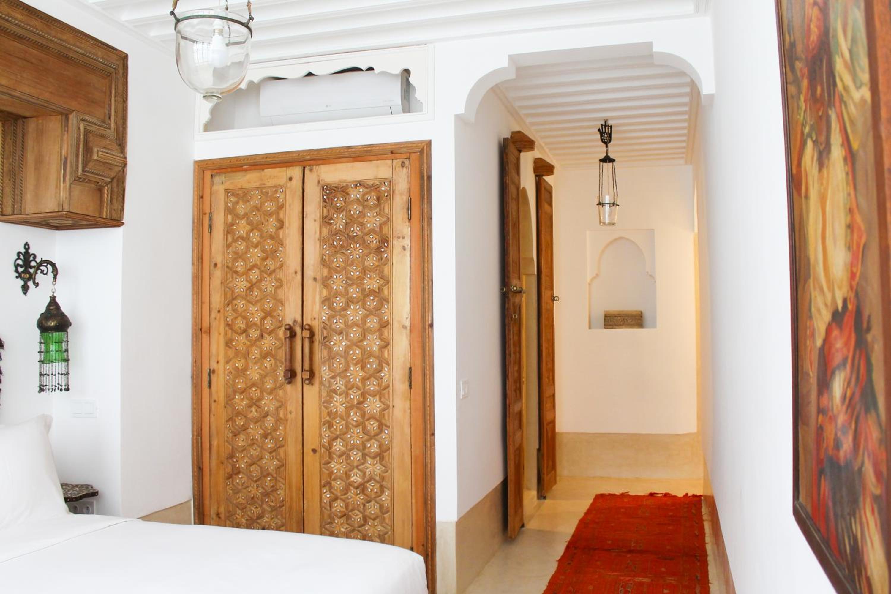 Large Double Room - Photo 4