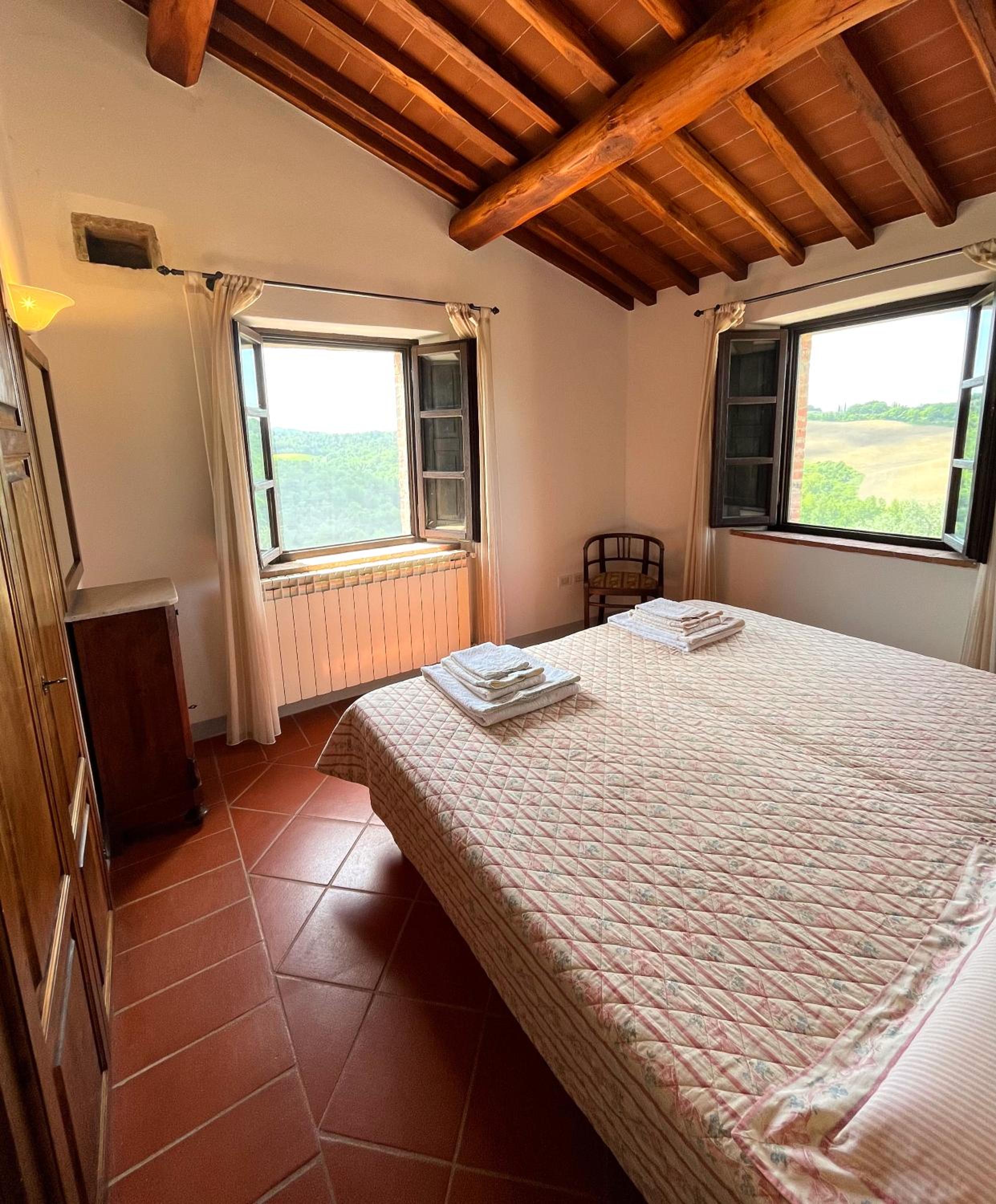 Double Room with Private Bathroom photo 2