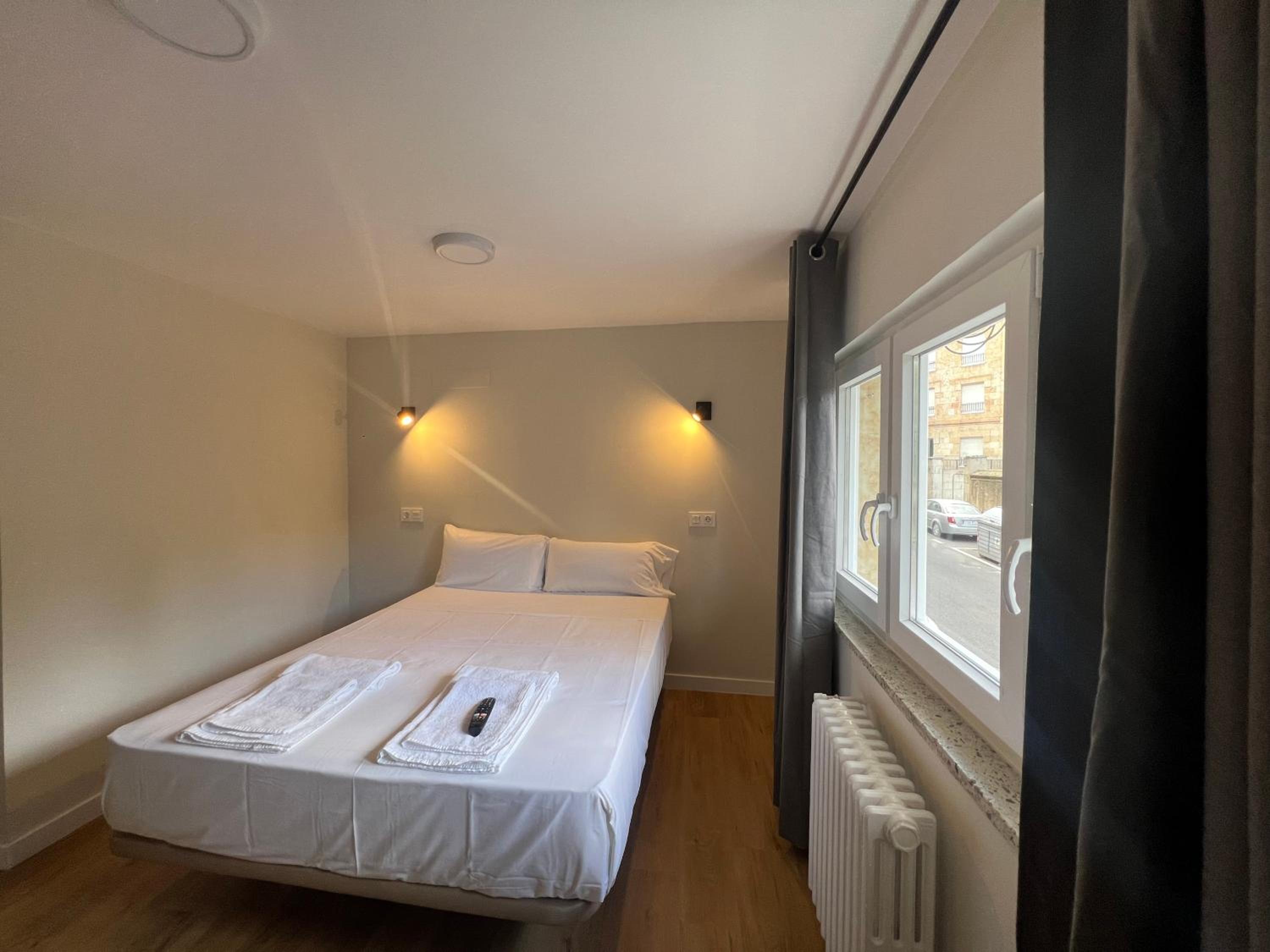 Double Room - Photo 18