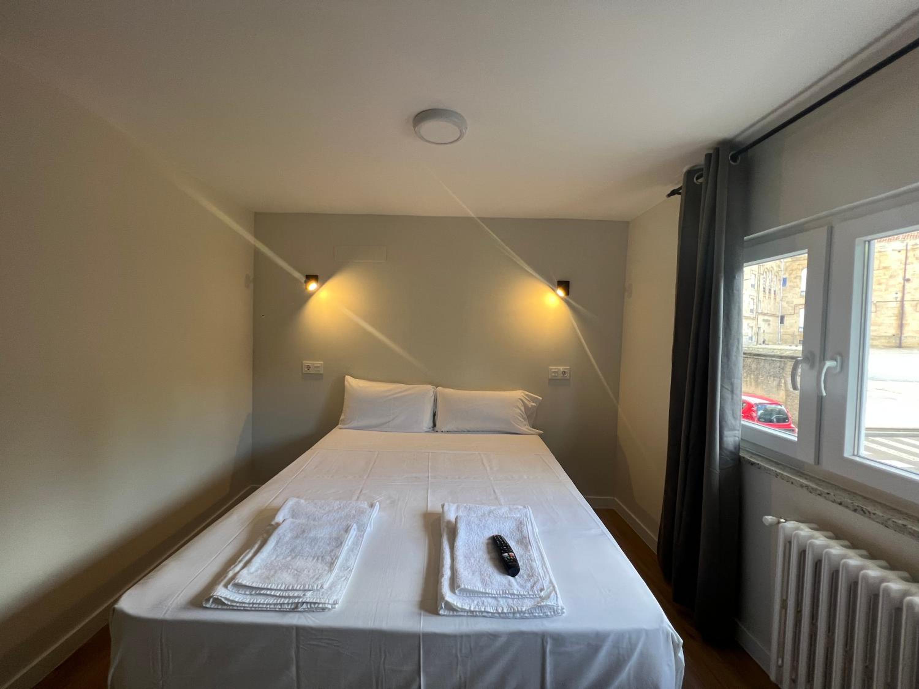 Double Room - Photo 3
