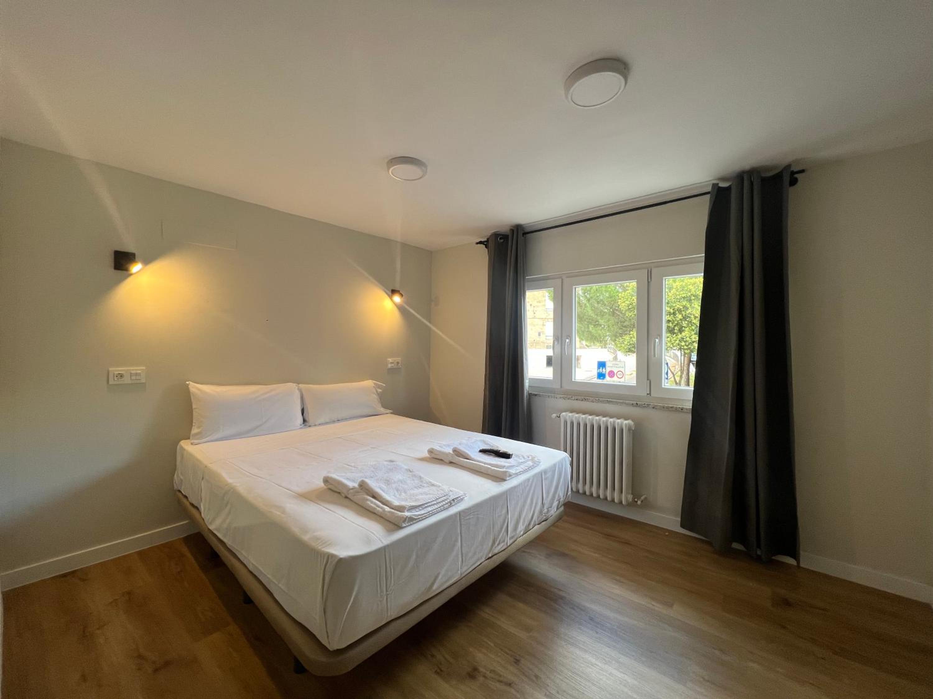 Double Room - Photo 5