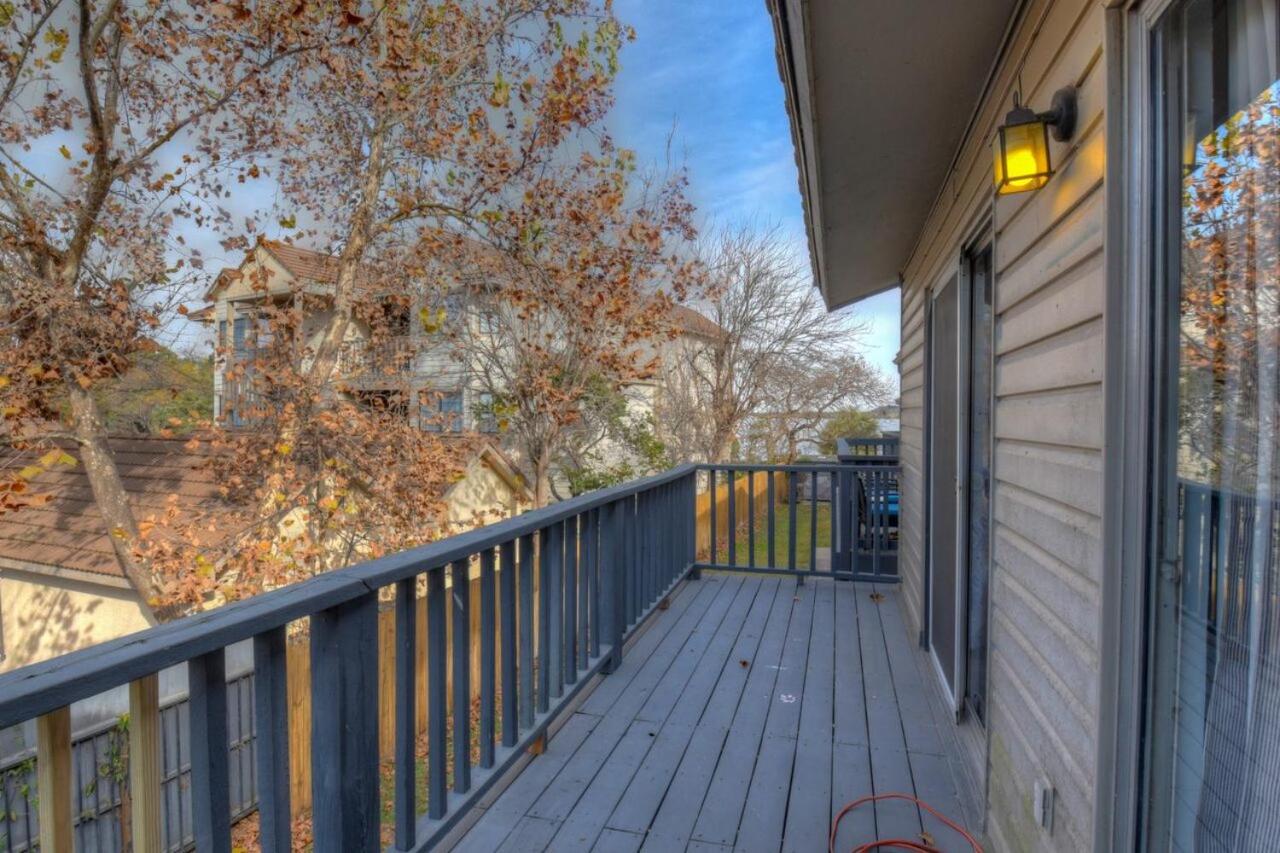 Three-Bedroom Apartment With Lake View photo 3