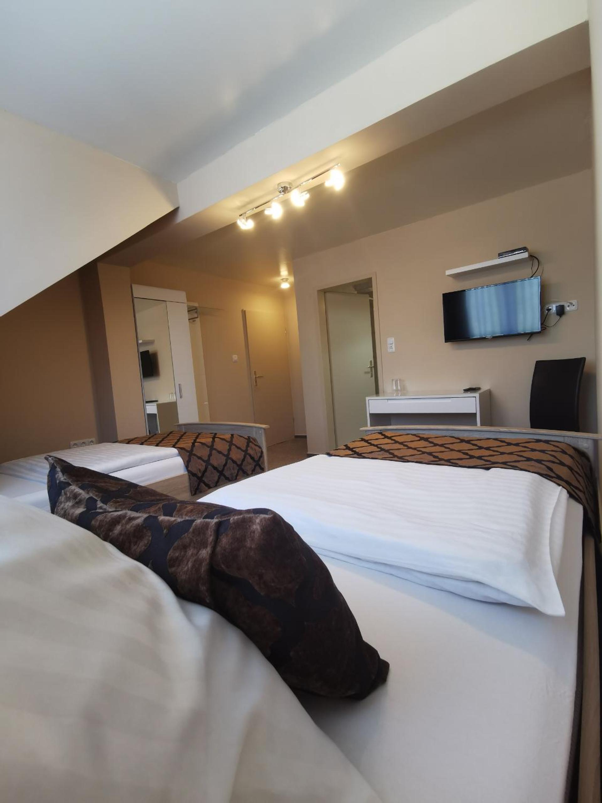 Standard Twin Room photo 1