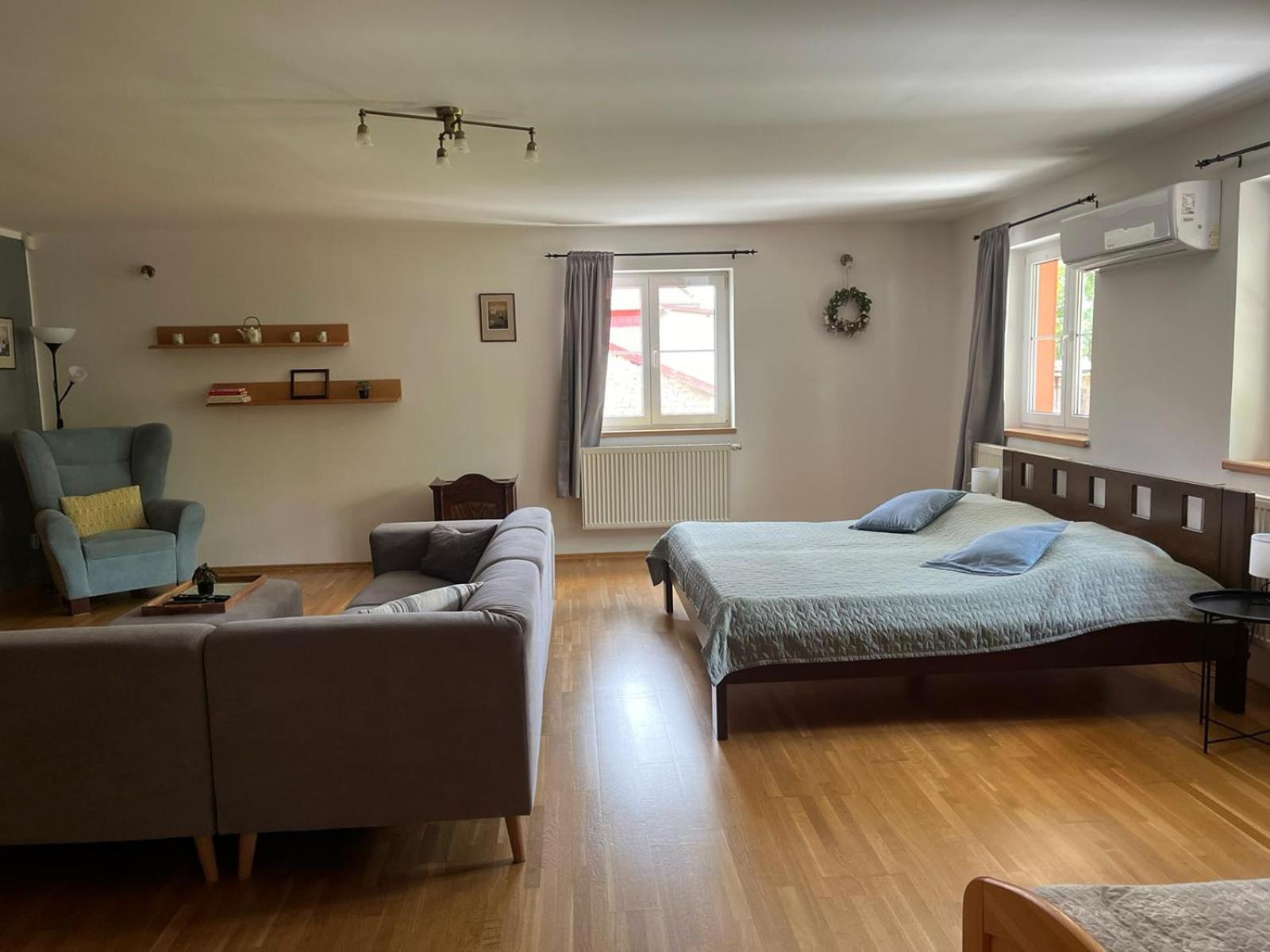 Apartment - Photo 23