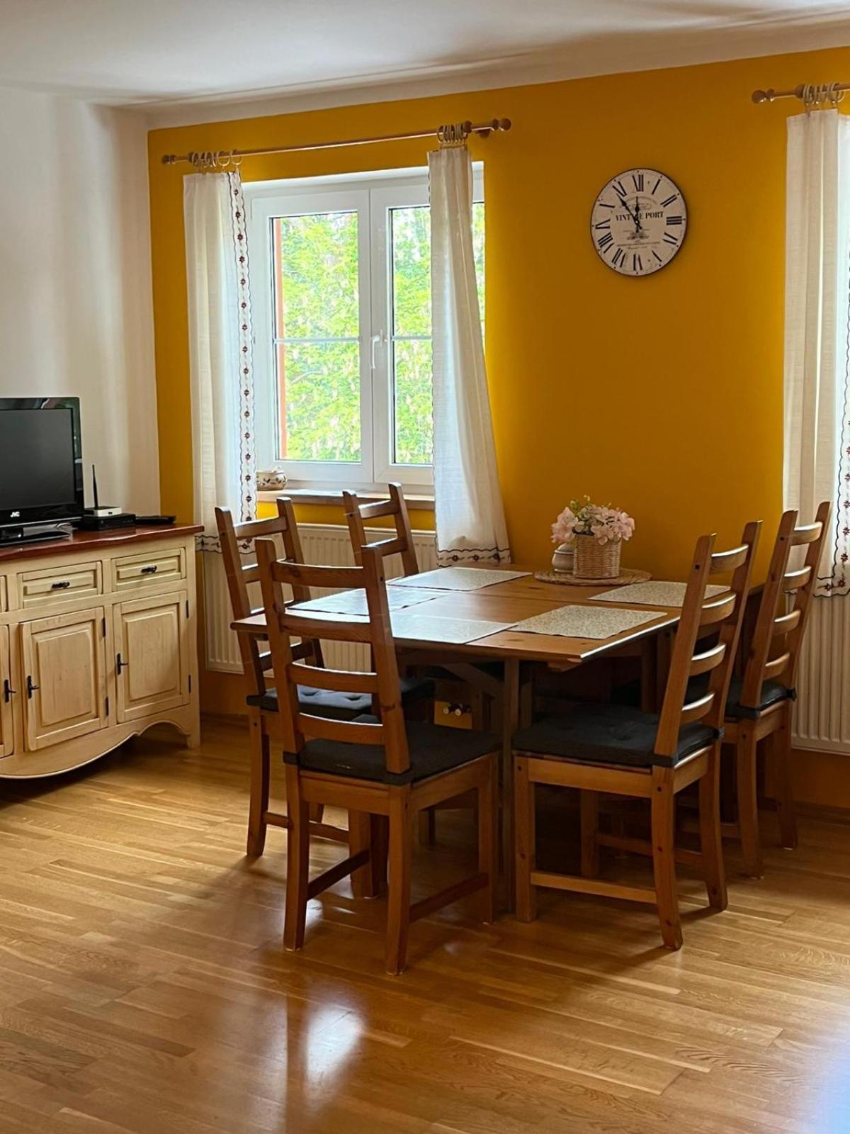 Apartment - Photo 19