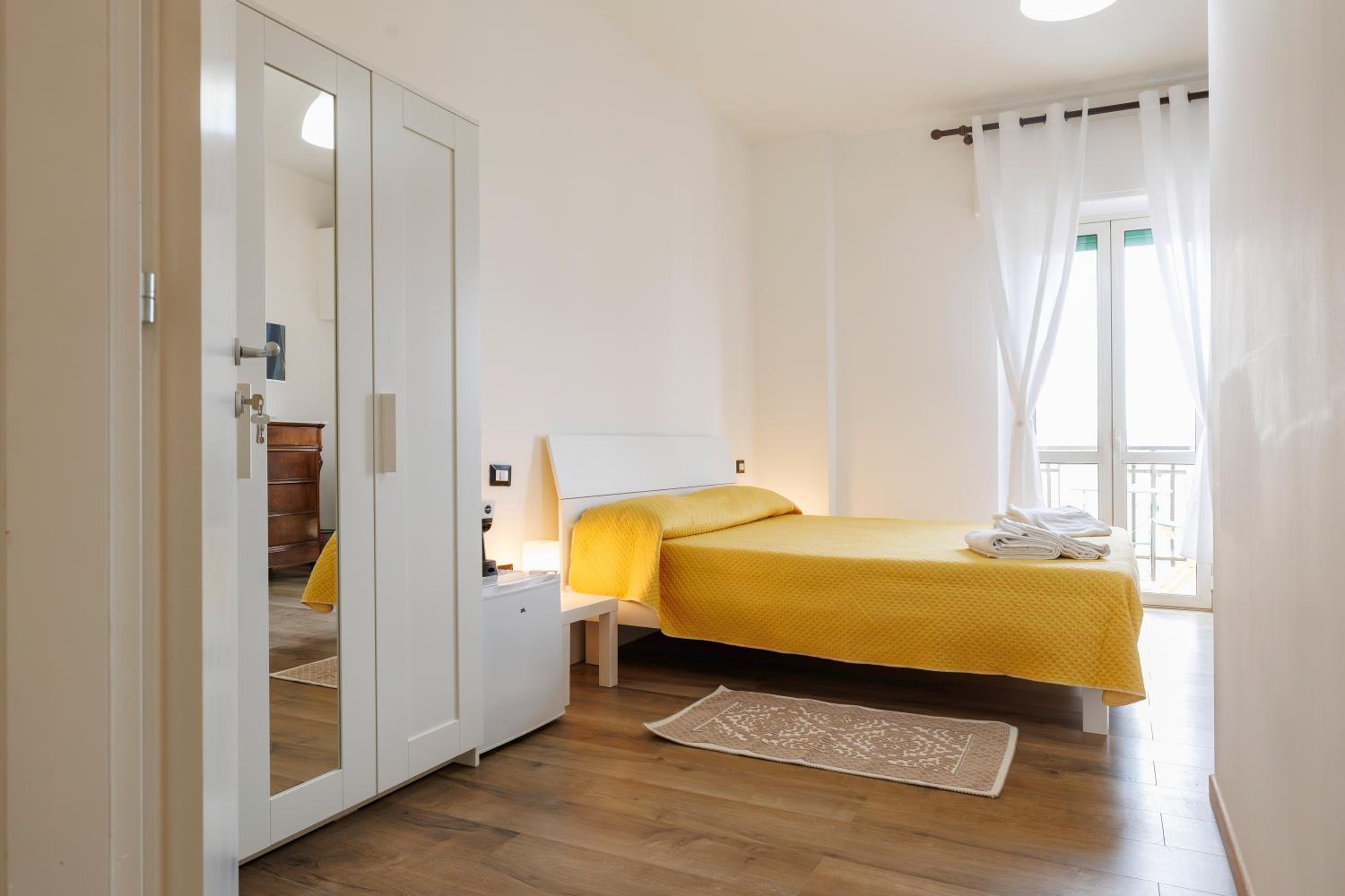 Deluxe Double Room with Shower photo 1