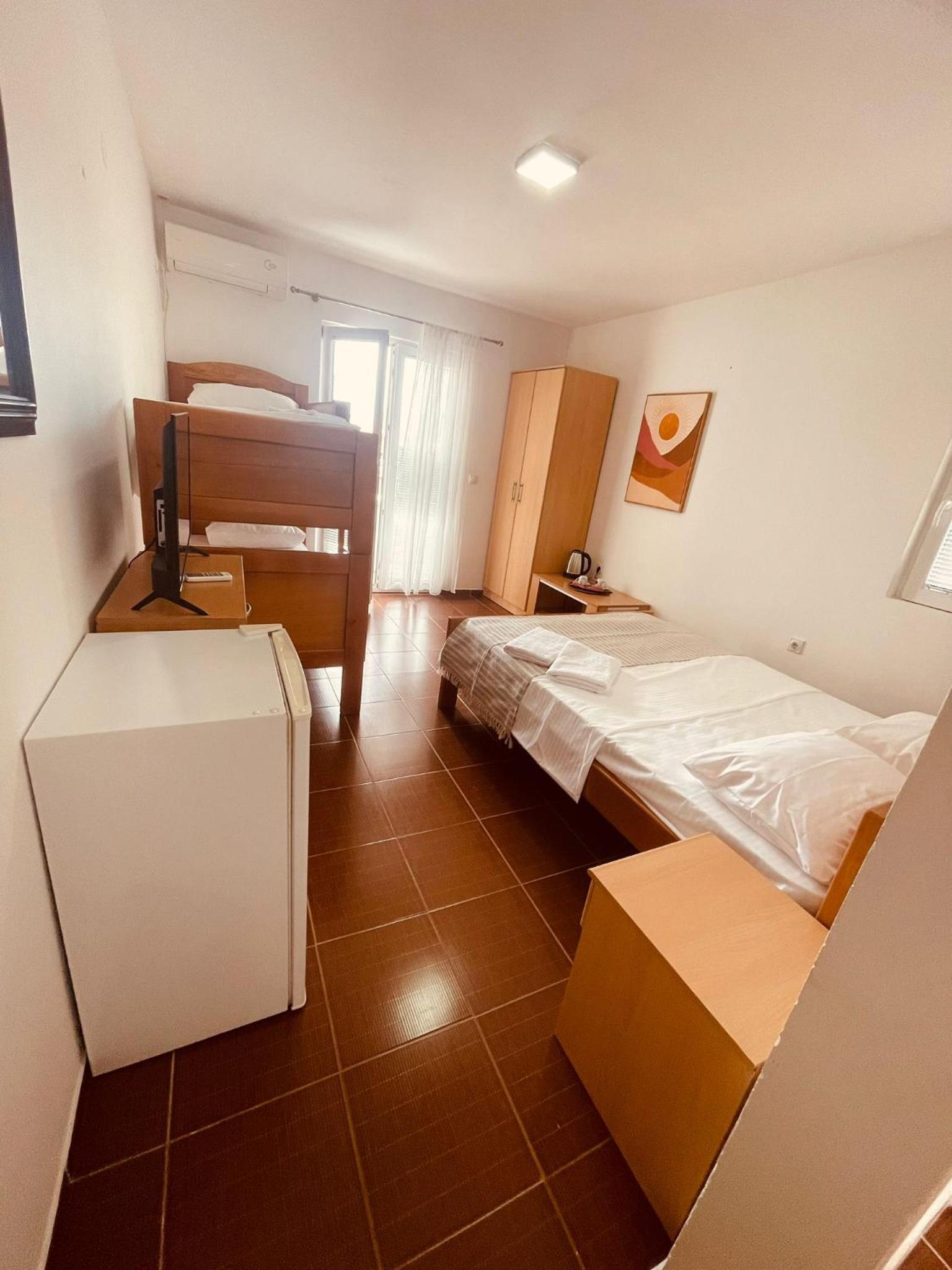 One-Bedroom Family Apartment photo 2