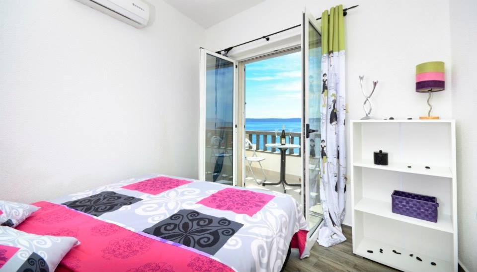 Two-Bedroom Apartment With Sea View photo 2