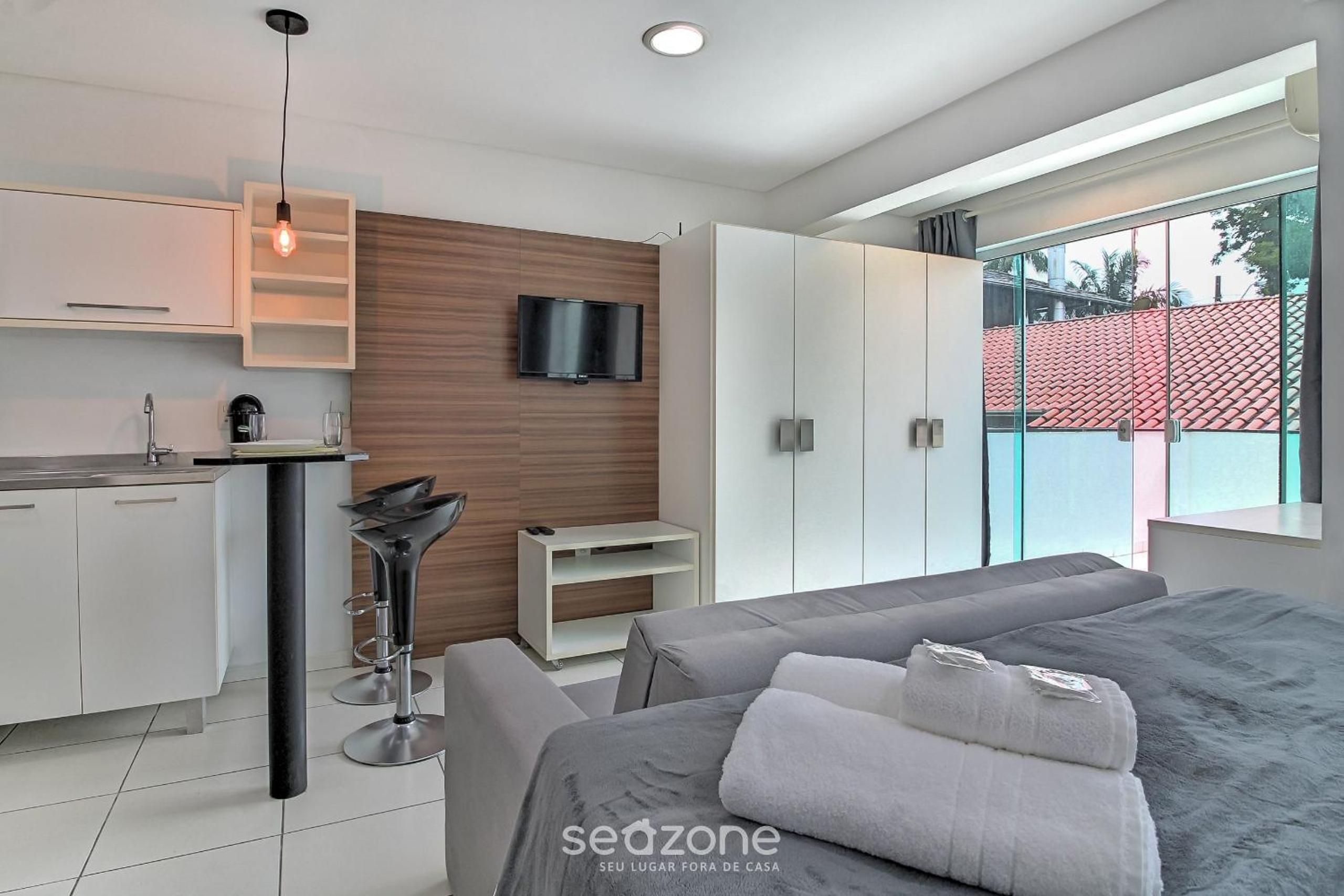 Studio With Balcony