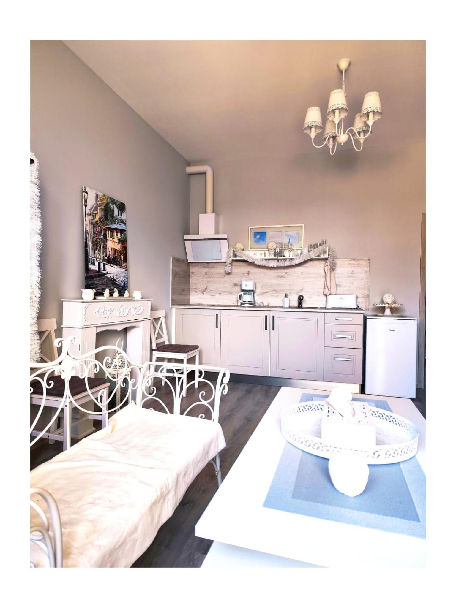 Studio Apartment photo 3