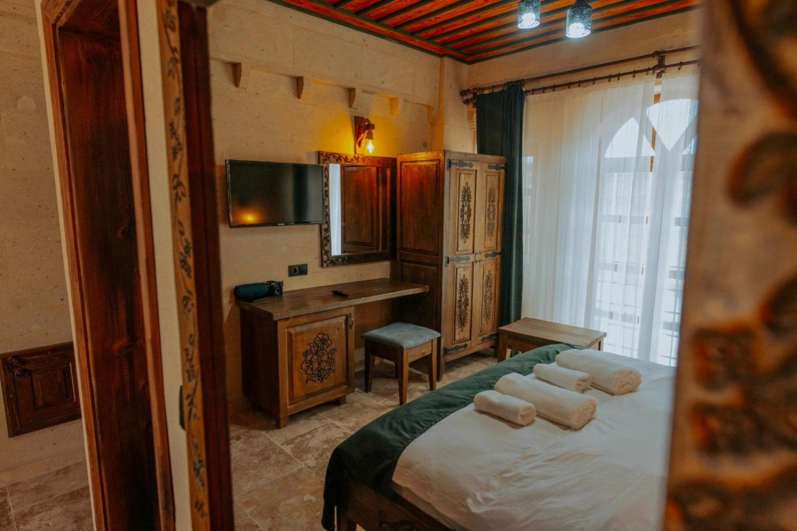 Standard Double Room - Photo 28
