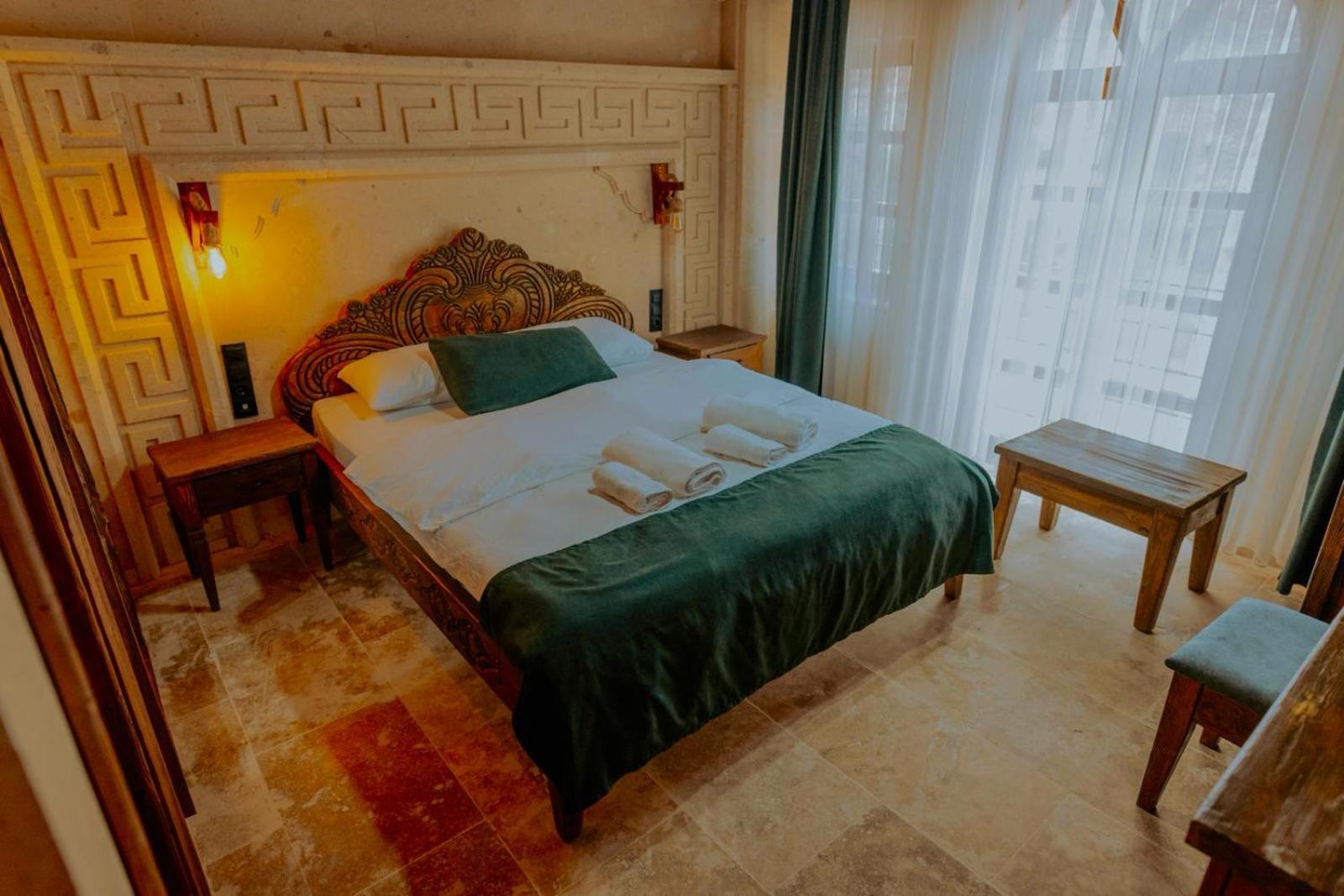 Standard Double Room - Photo 33