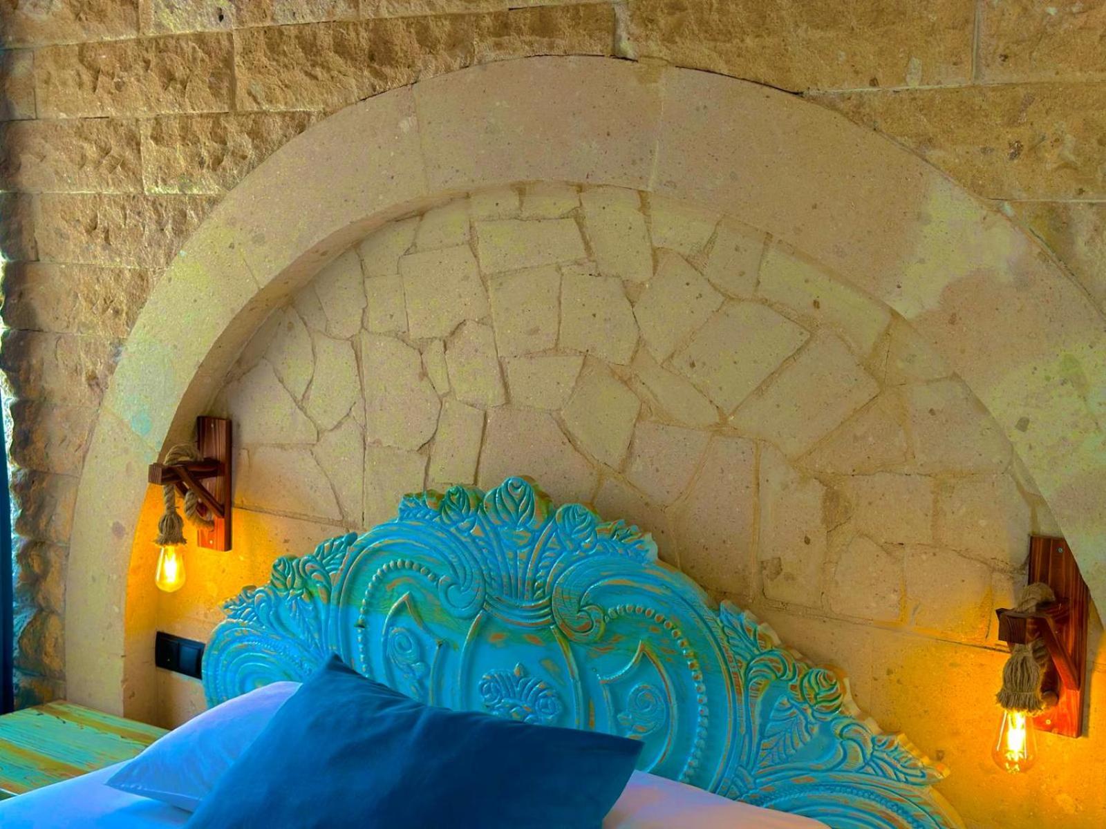 Triple Room with Balcony - Photo 4