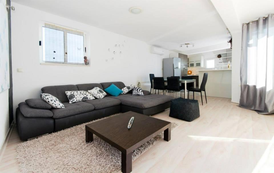 Four-Bedroom Deluxe Apartment photo 1
