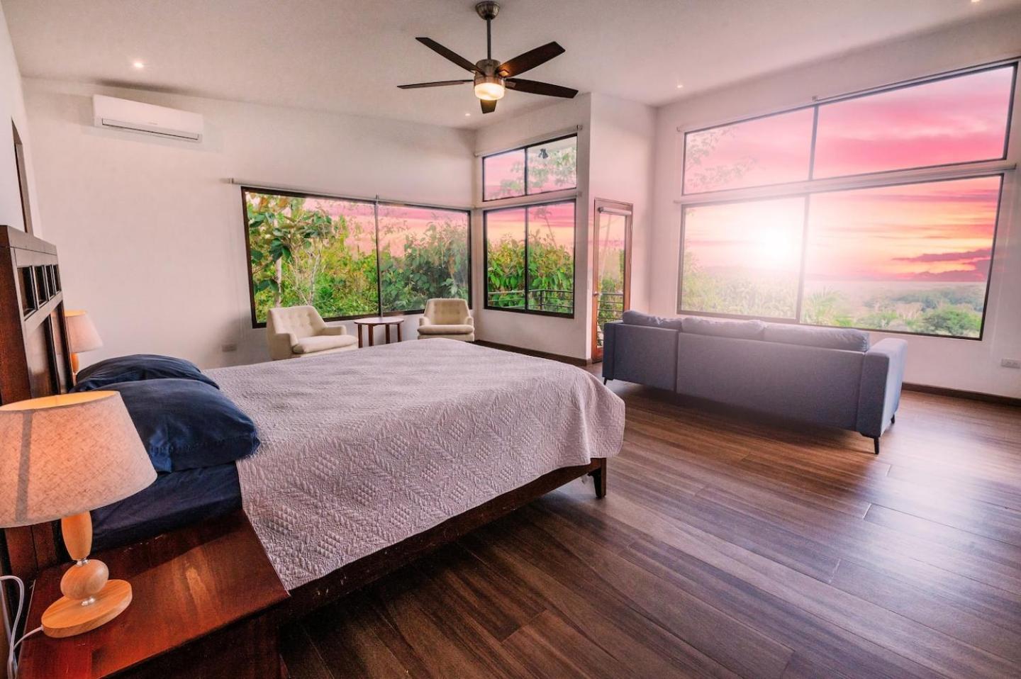 Deluxe Villa photo 1