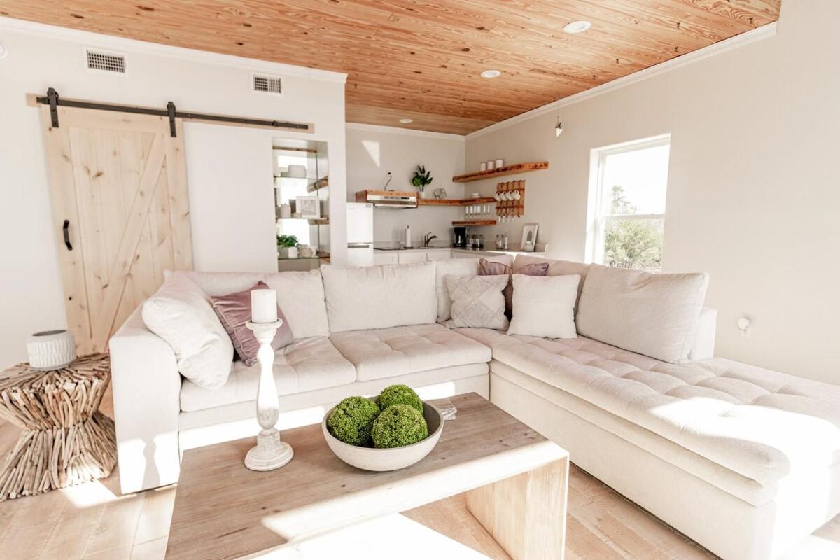 Family Room photo 1
