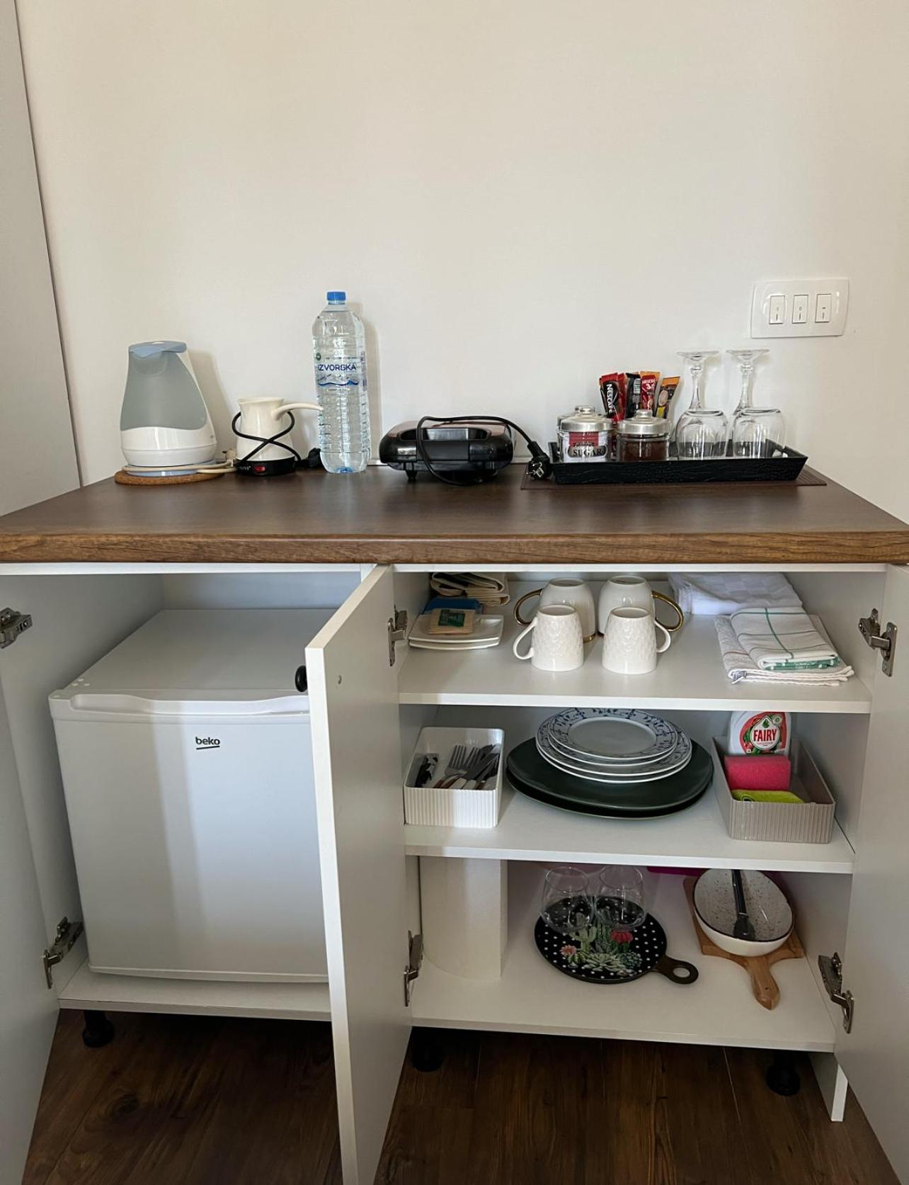 One-Bedroom Apartment photo 2