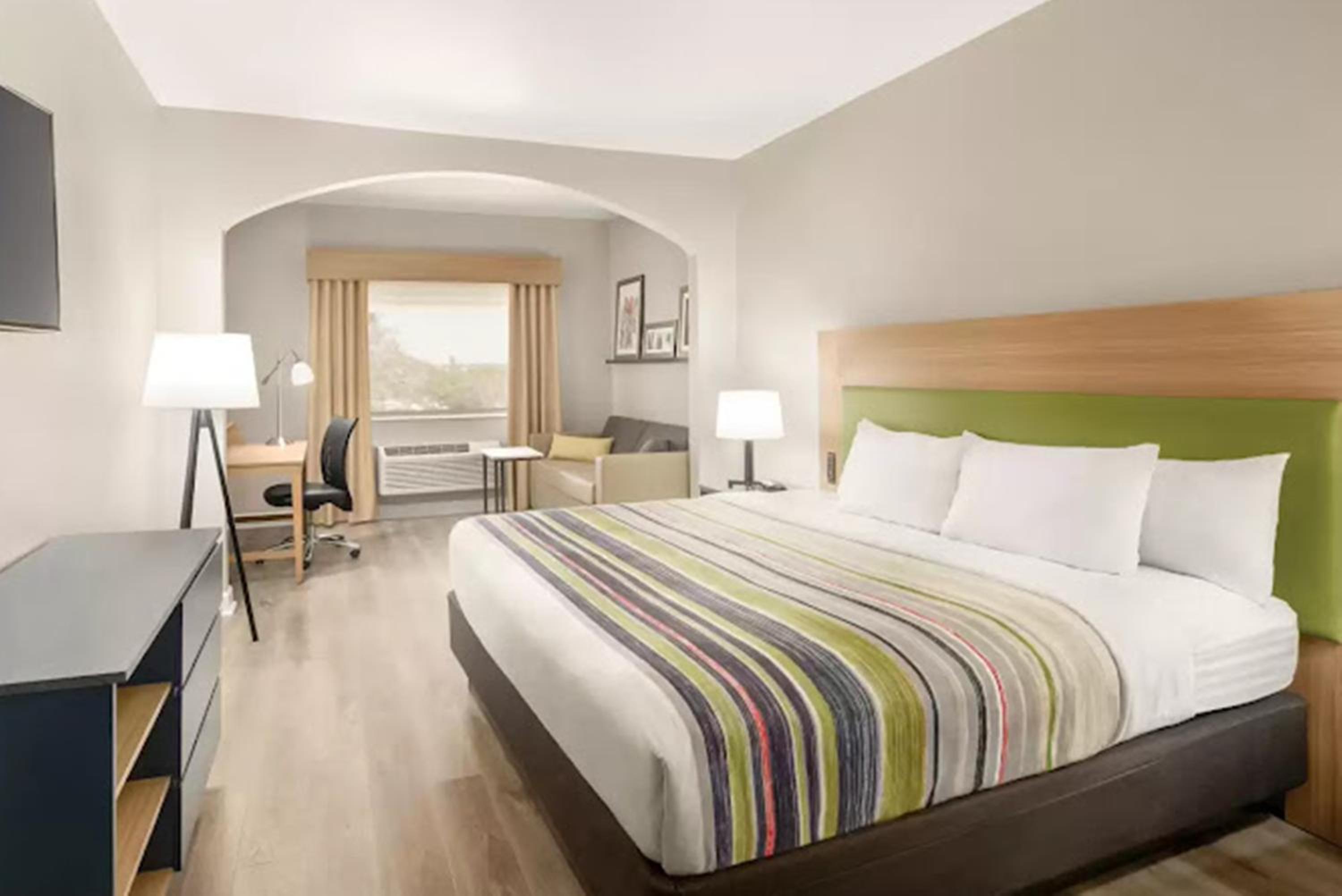 One Room Suite with Sofa bed - Non Smoking photo 1