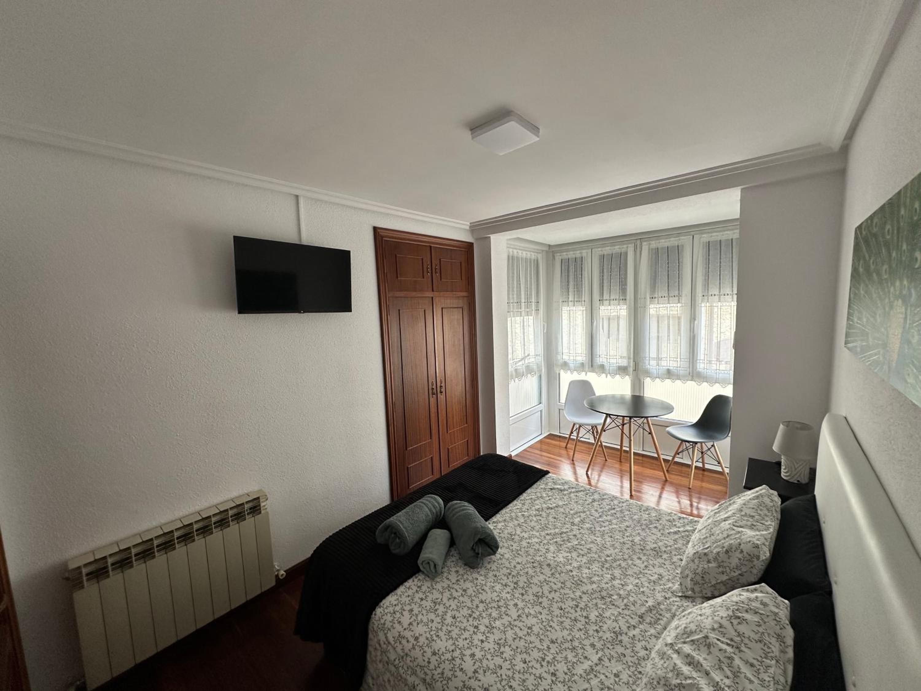 Apartment photo 2