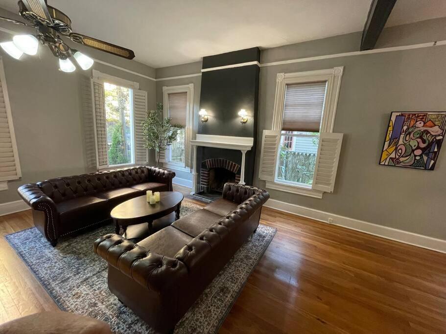 Four-Bedroom House photo 2