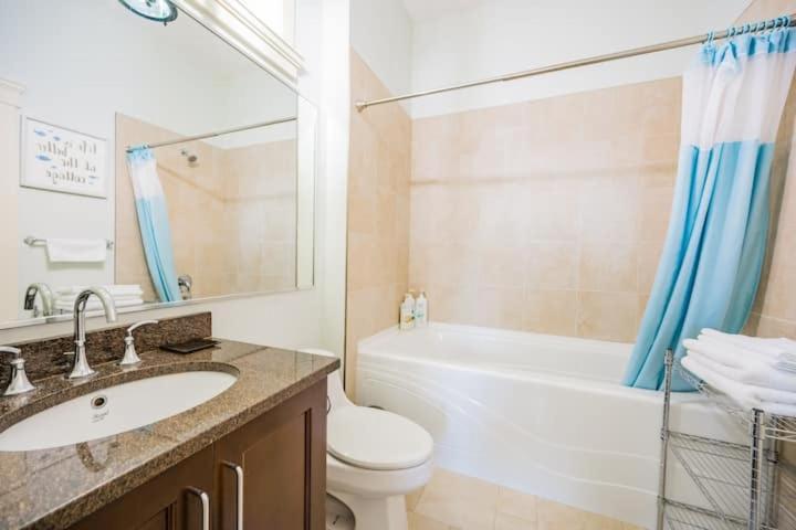 Two-Bedroom Suite photo 2