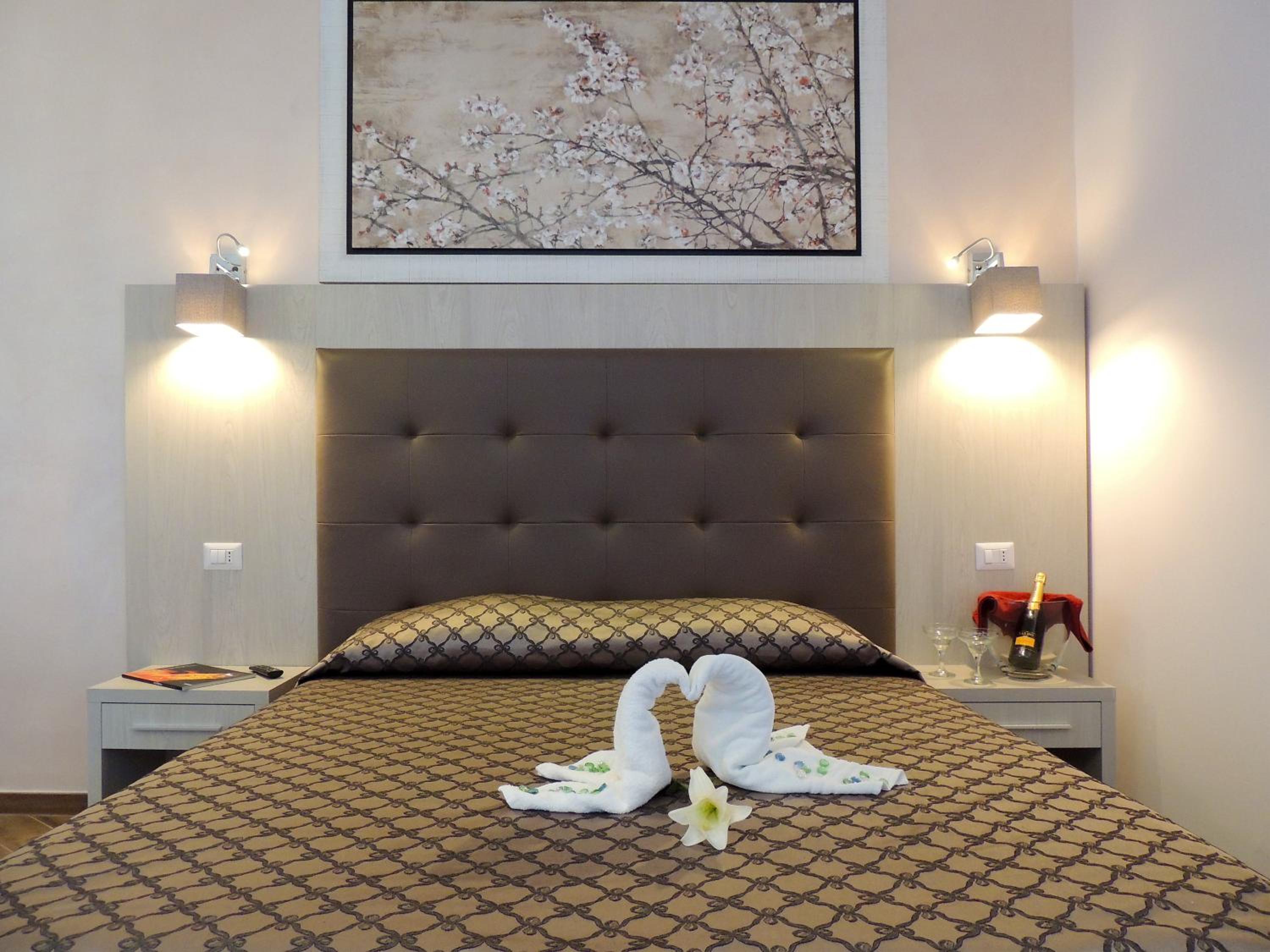 Double or Twin Room - Separate Building photo 2