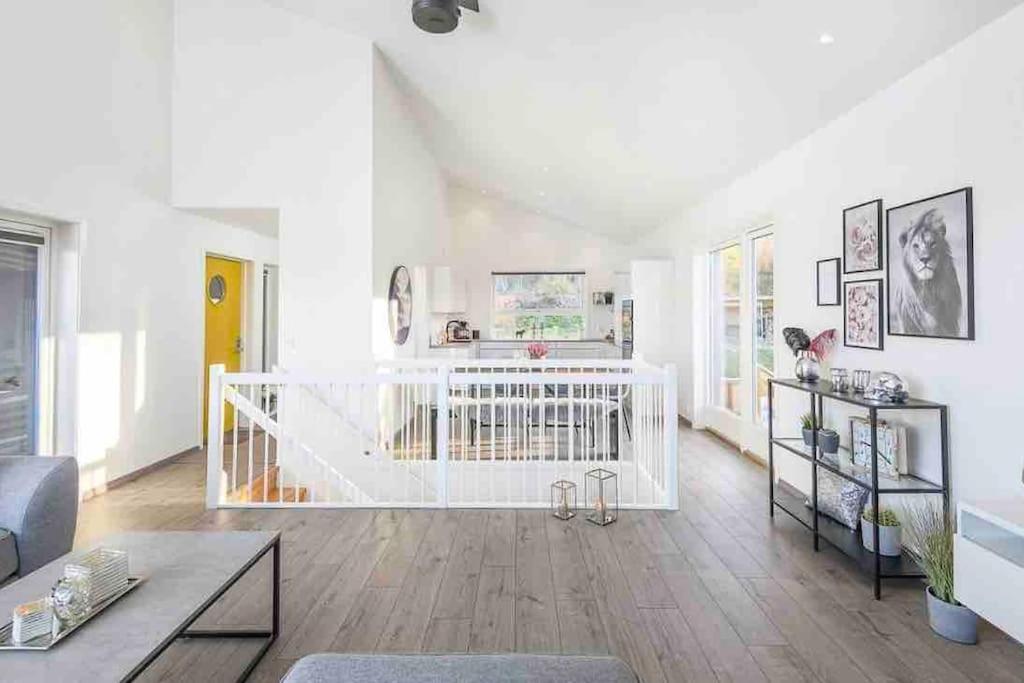 Three-Bedroom Villa photo 3