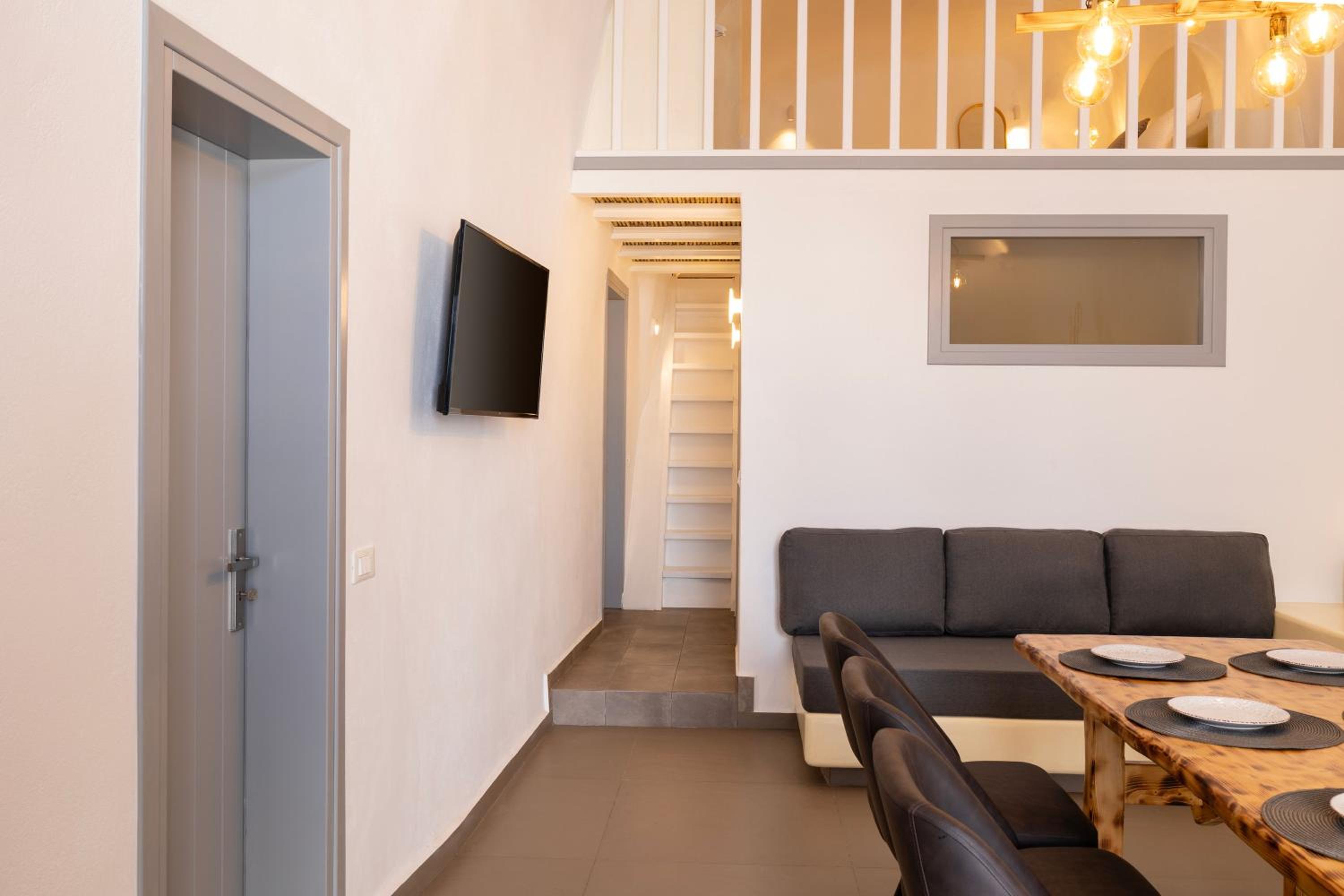 Deluxe Suite with Spa Bath