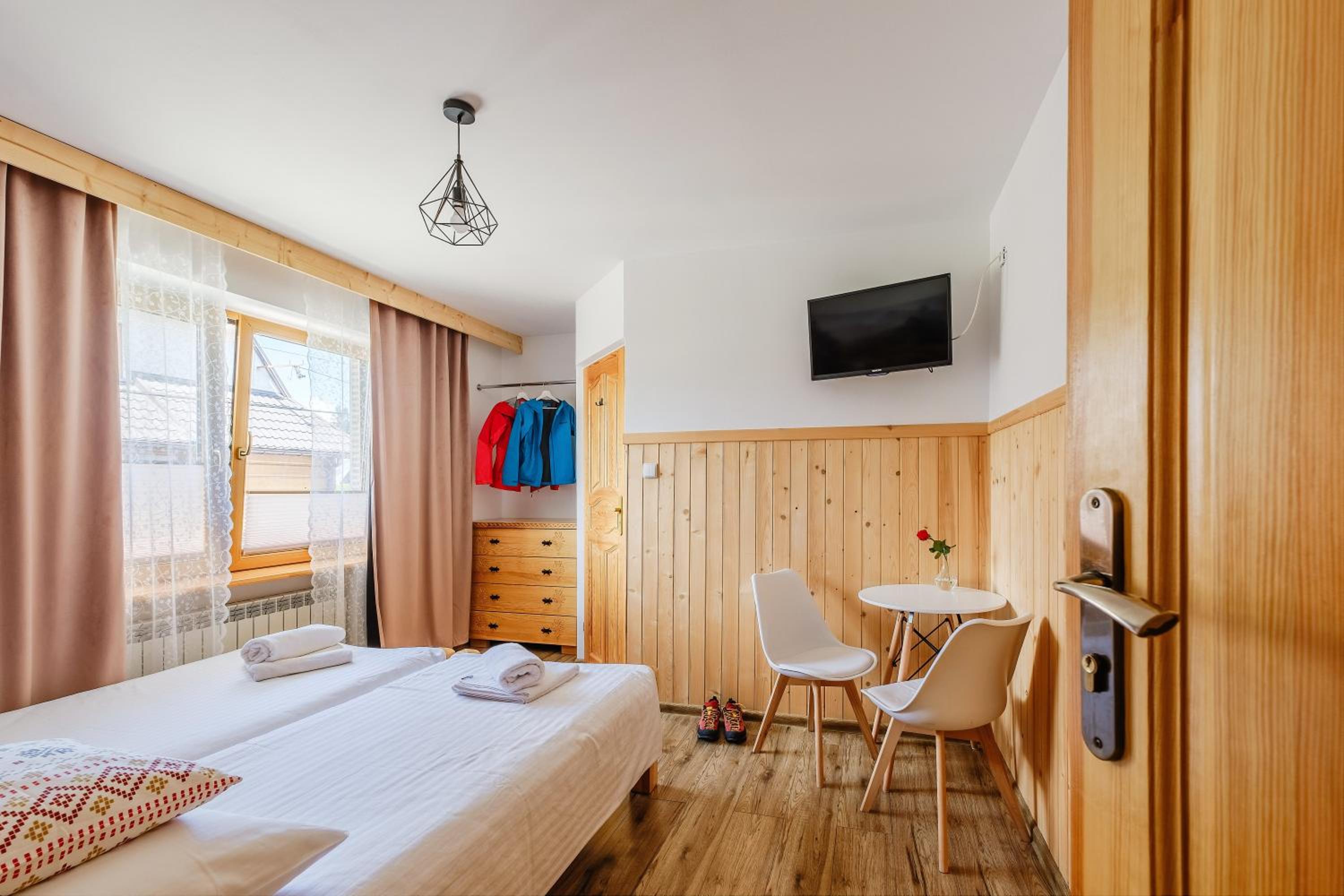 Standard Twin Room photo 1
