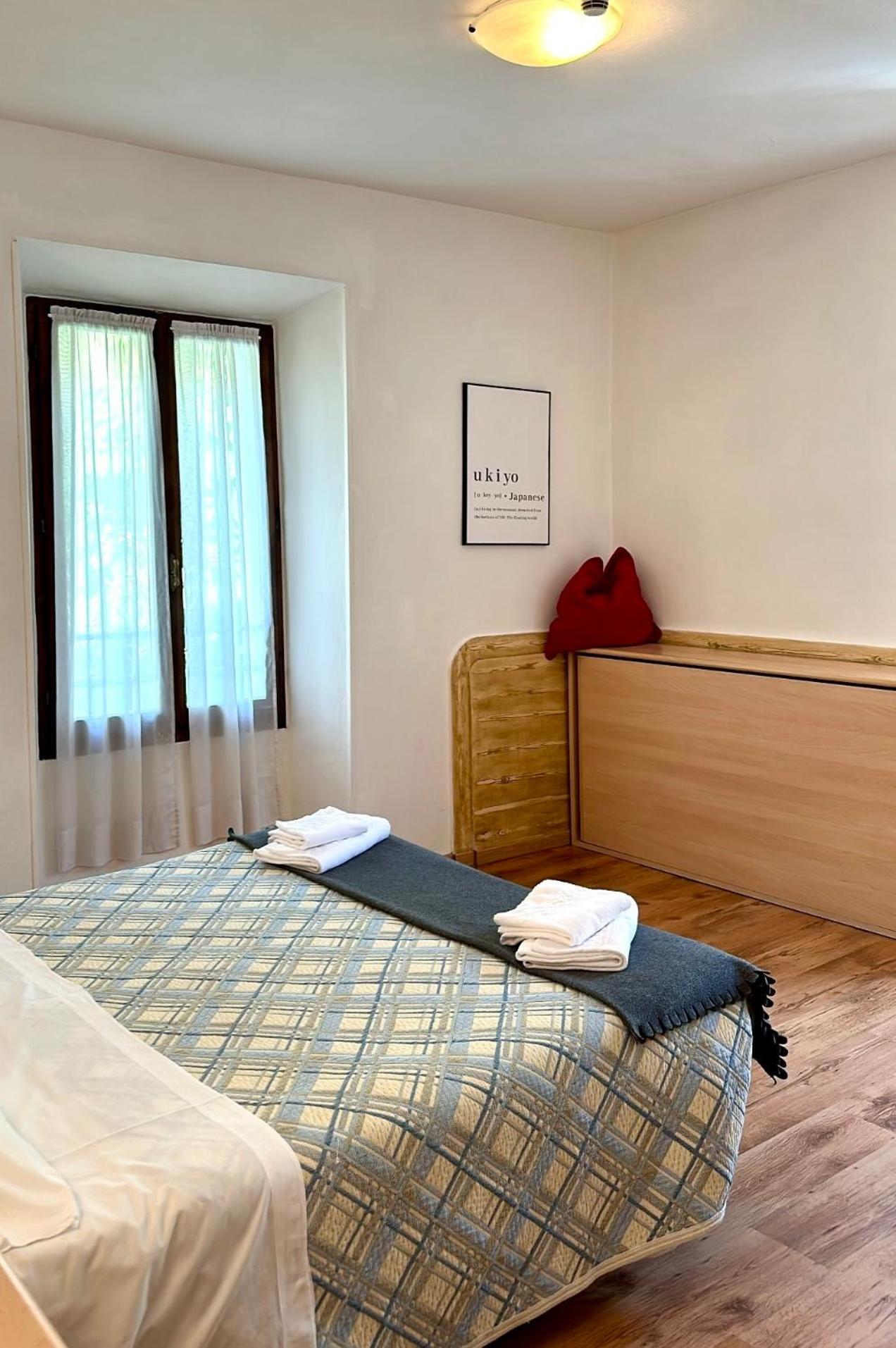 Double or Twin Room with Mountain View