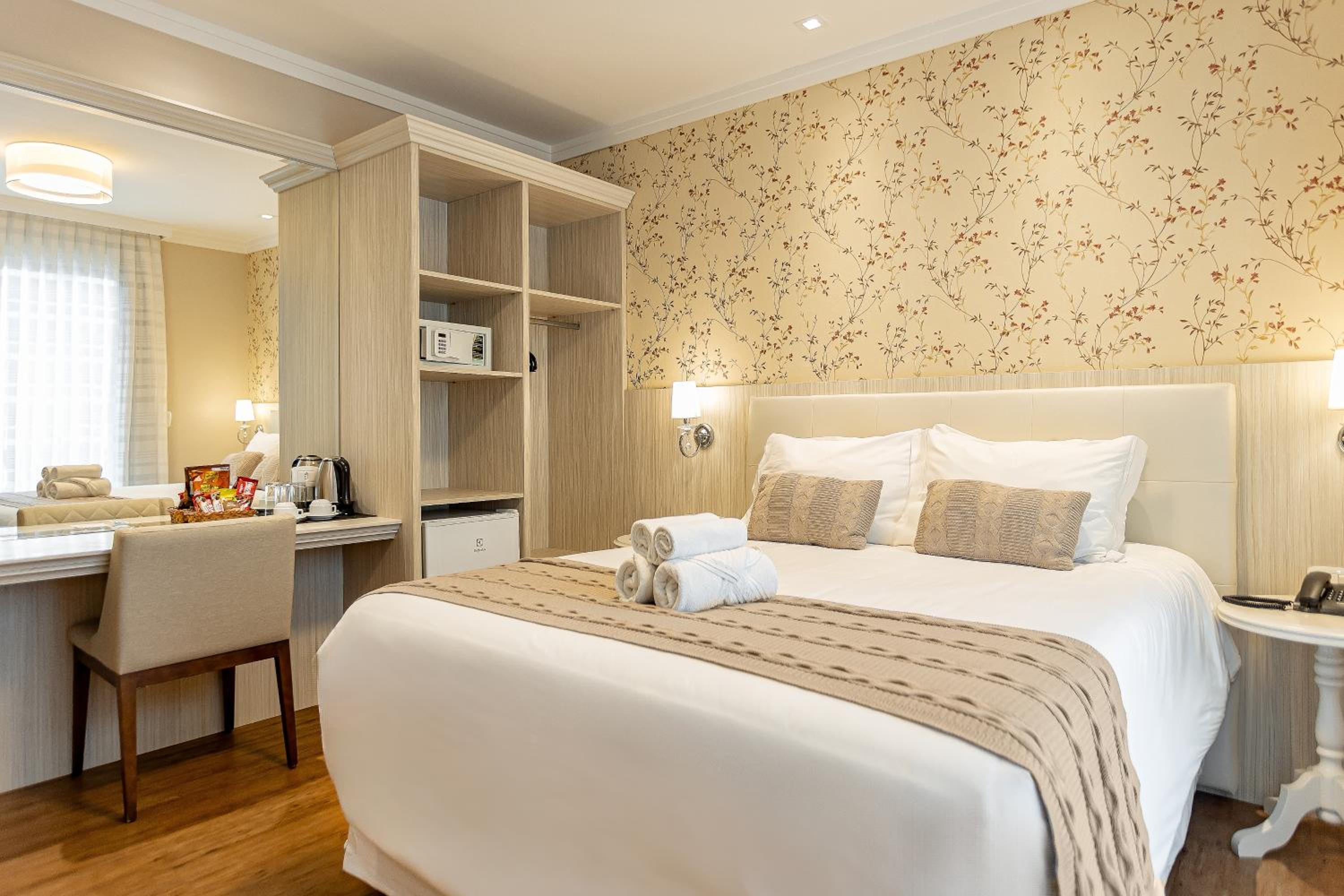 Deluxe Queen Room photo 1