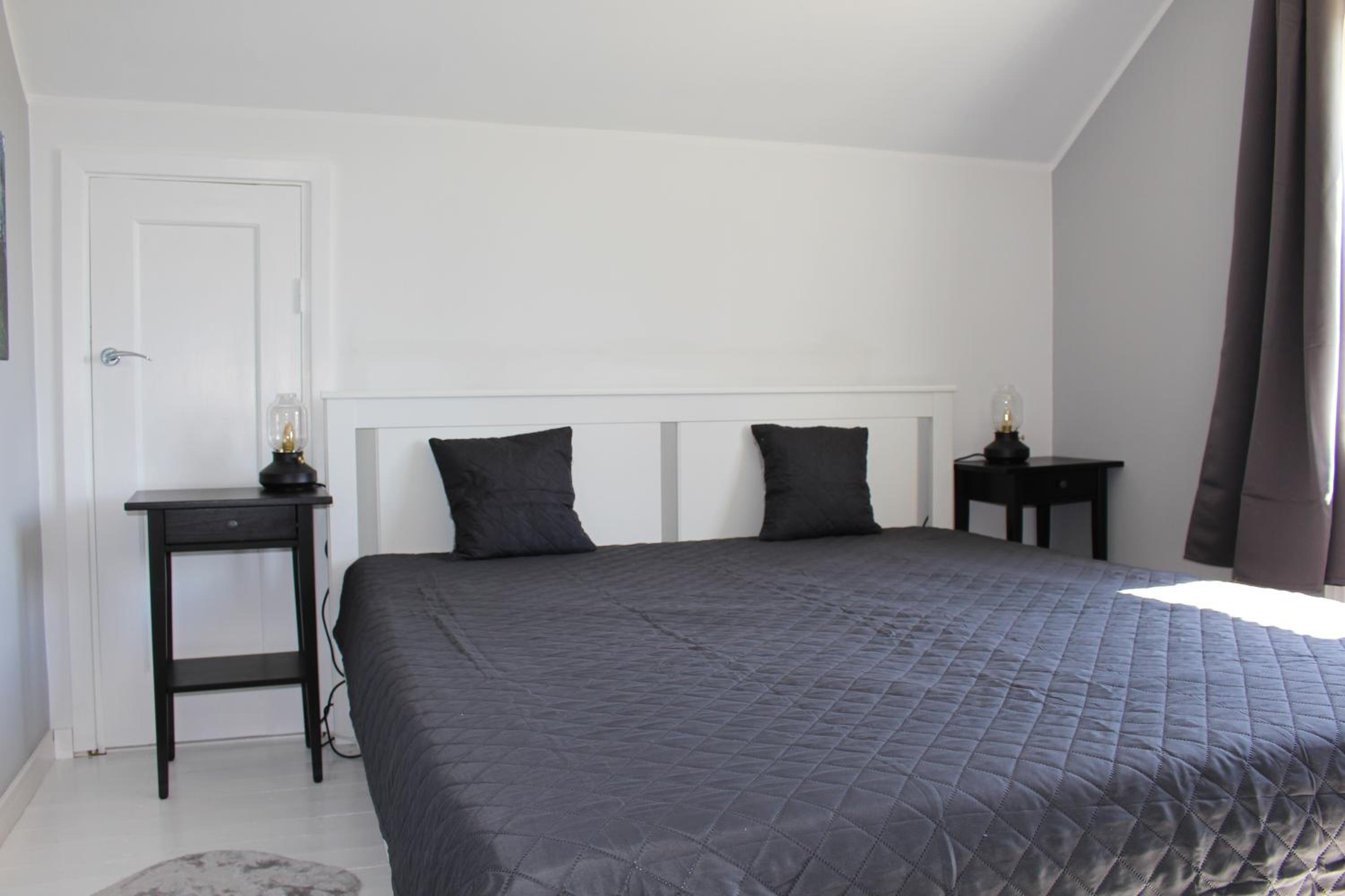 Two-Bedroom House photo 3