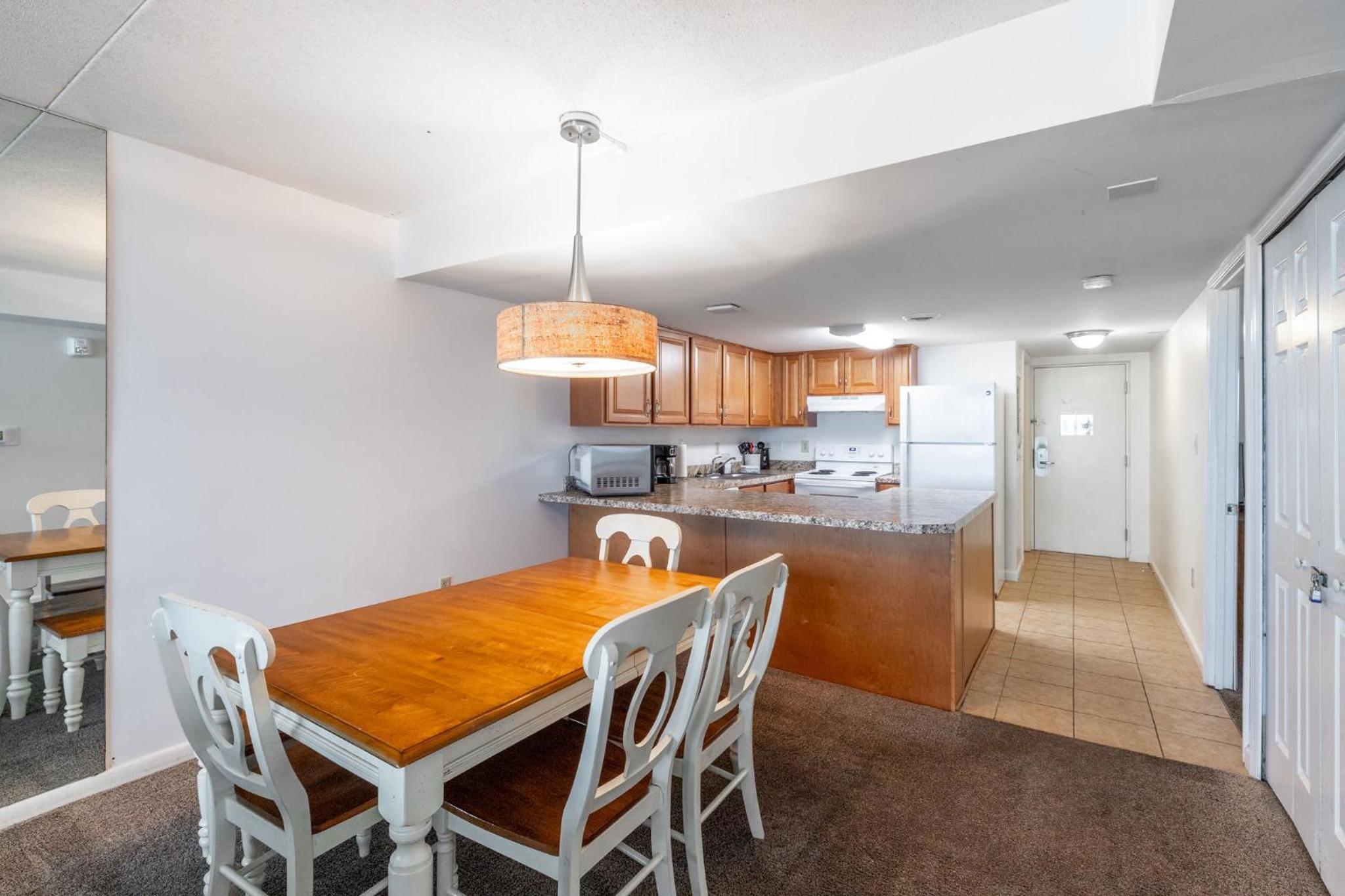 Two-Bedroom Apartment with Bay View - Photo 11