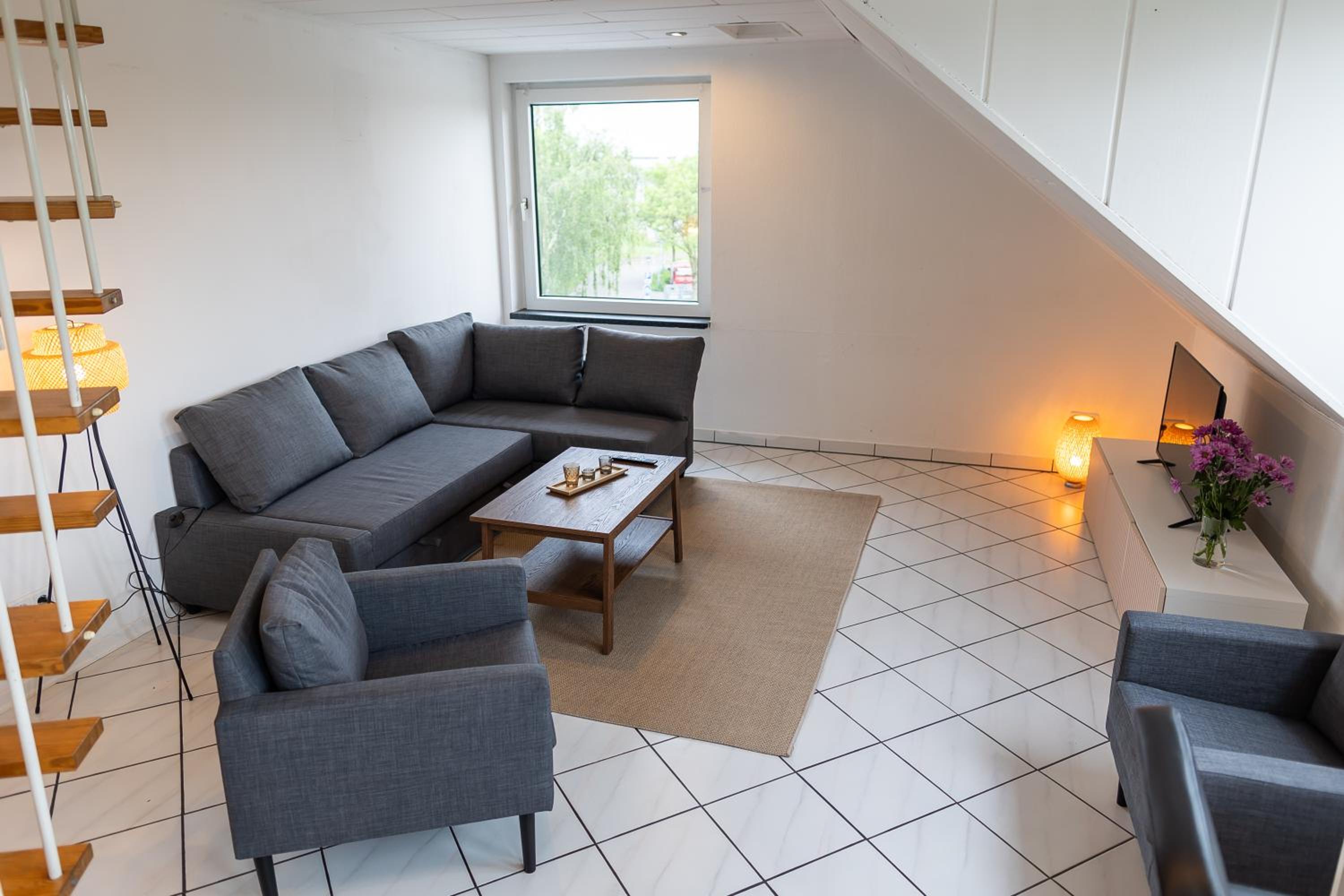 Three-Bedroom Apartment photo 2