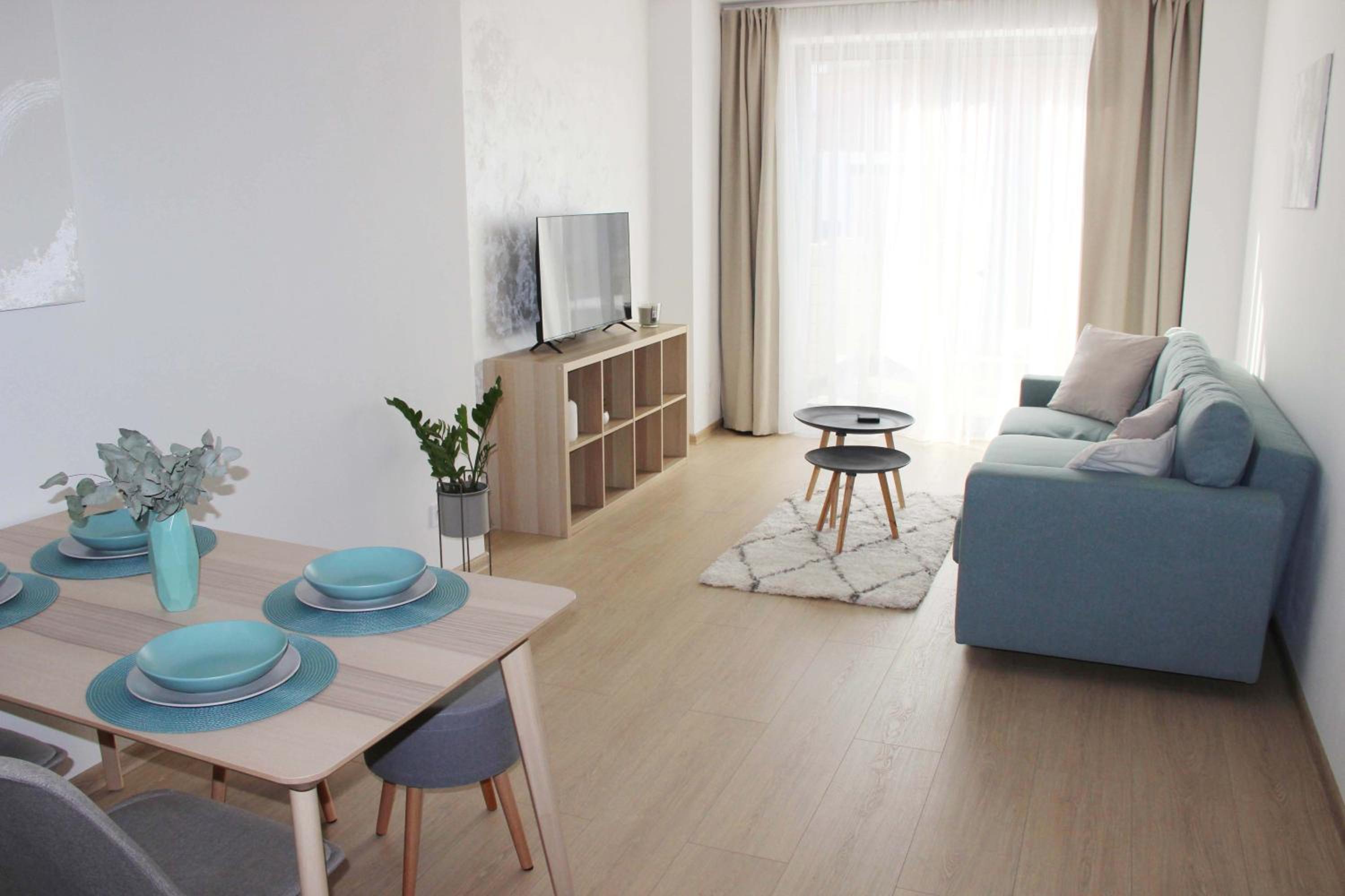 One-Bedroom Apartment photo 1
