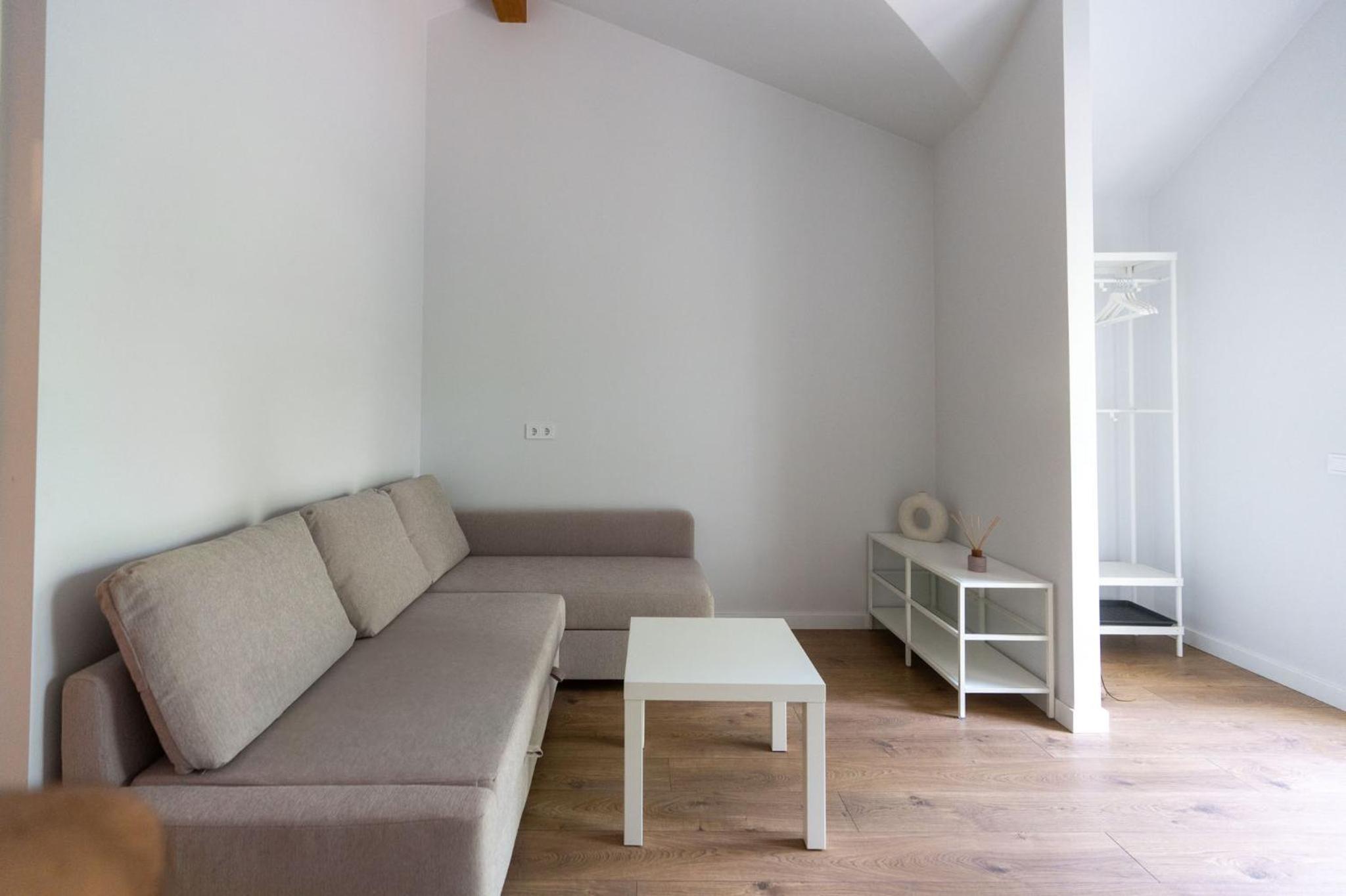Apartment photo 2